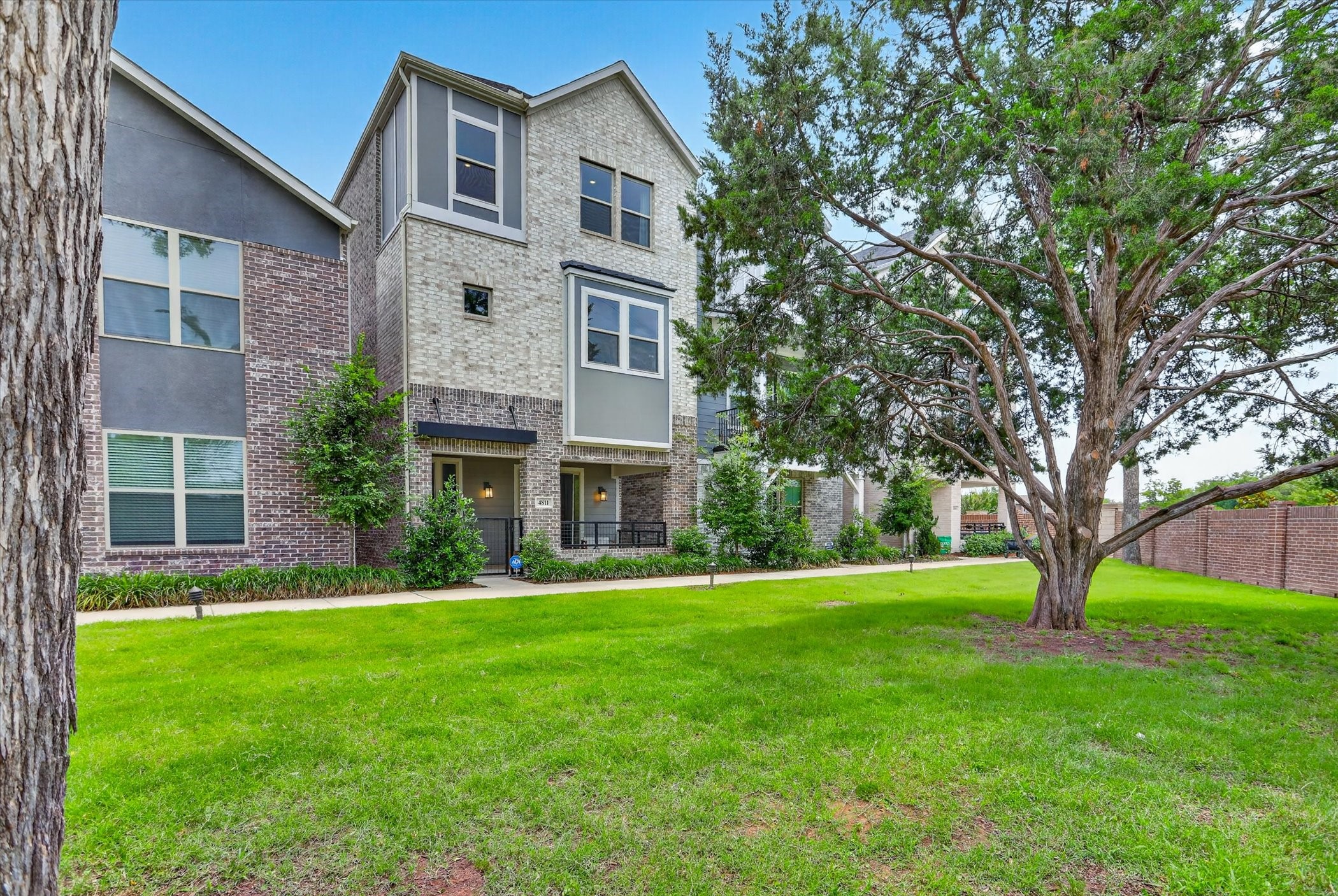 4811 Aldenbury Street Dallas TX 75228