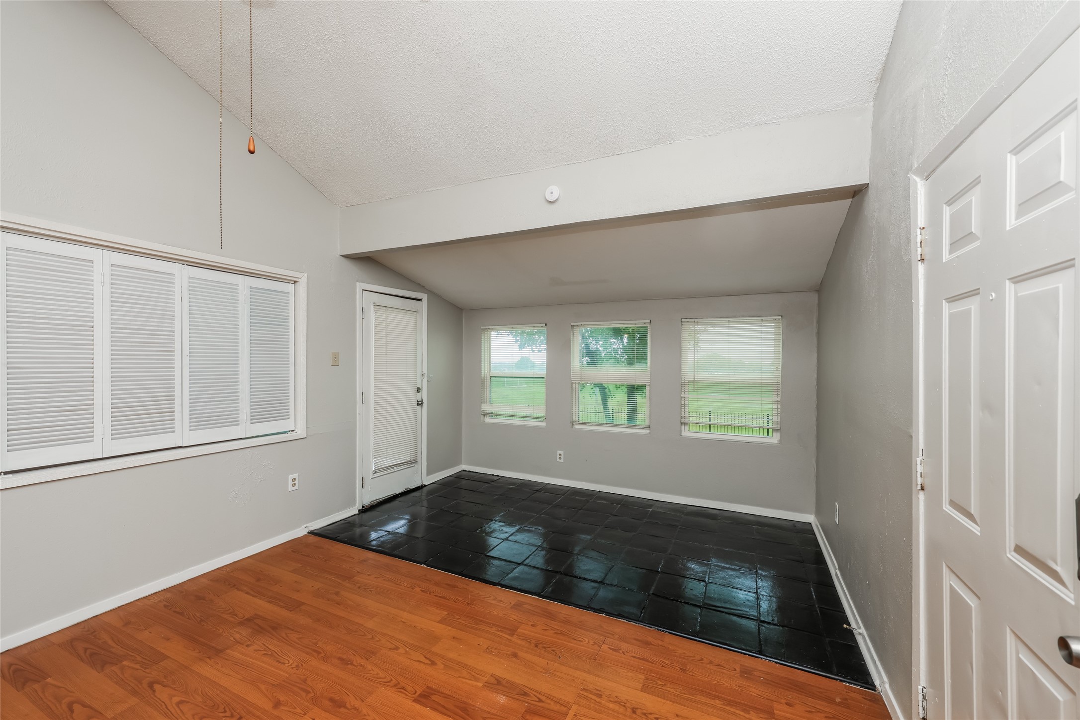 9696 Walnut Street Dallas TX 75243