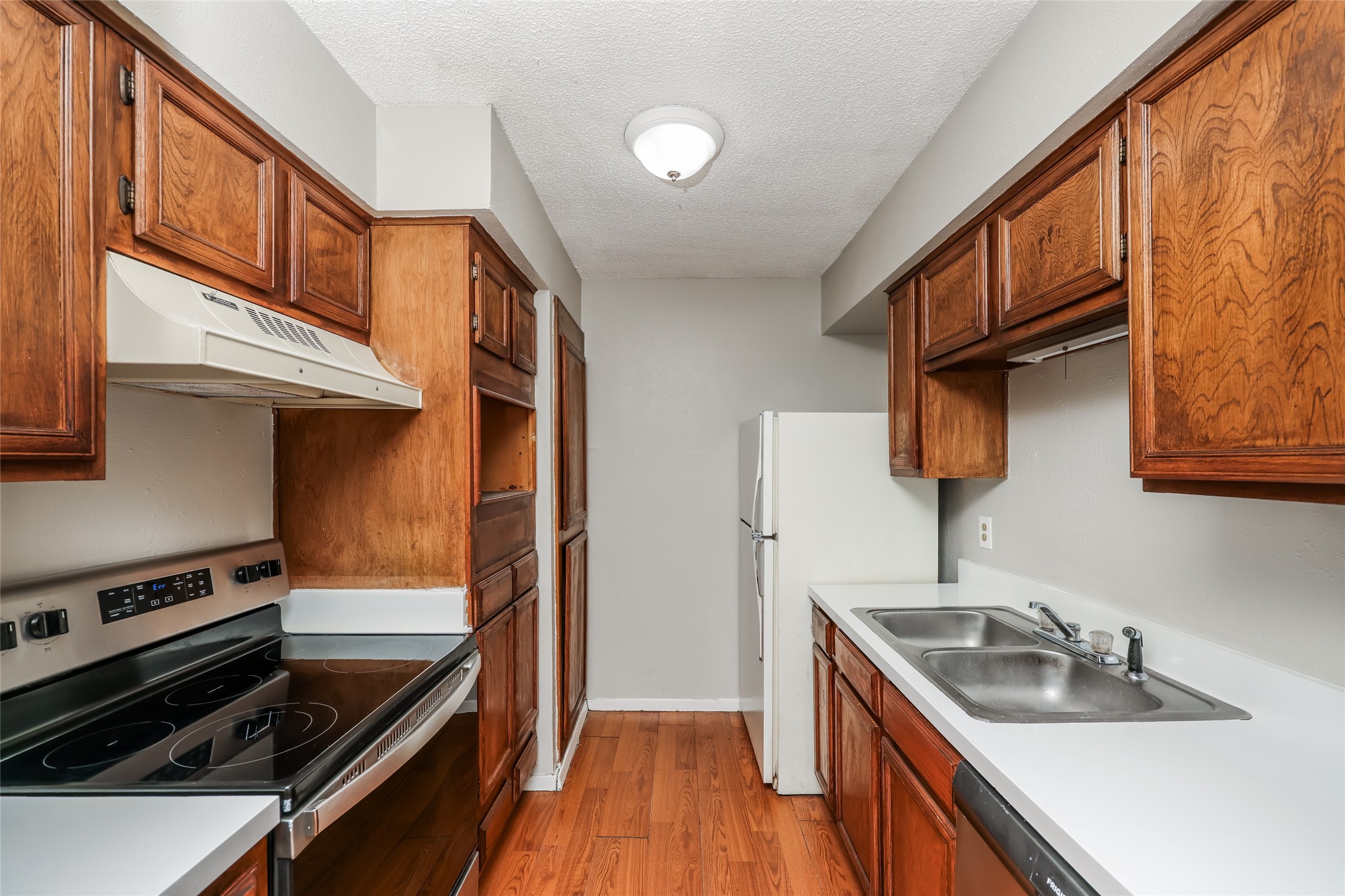 9696 Walnut Street Dallas TX 75243