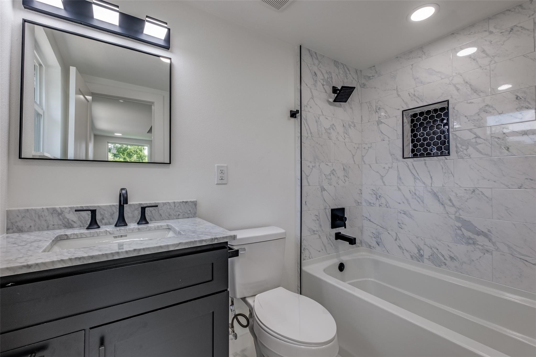 11341 Gatewood Place Dallas TX 75218