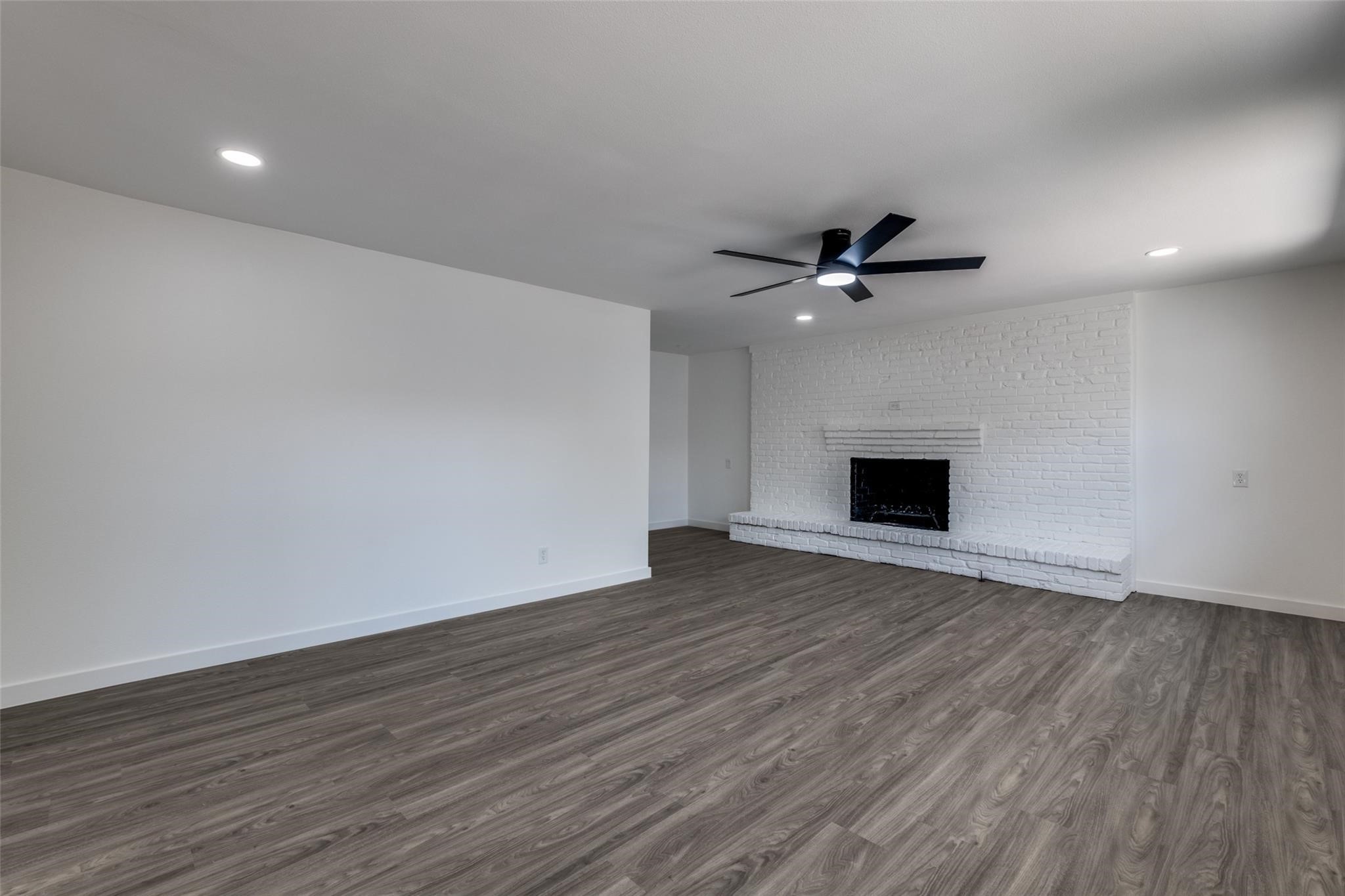 11341 Gatewood Place Dallas TX 75218