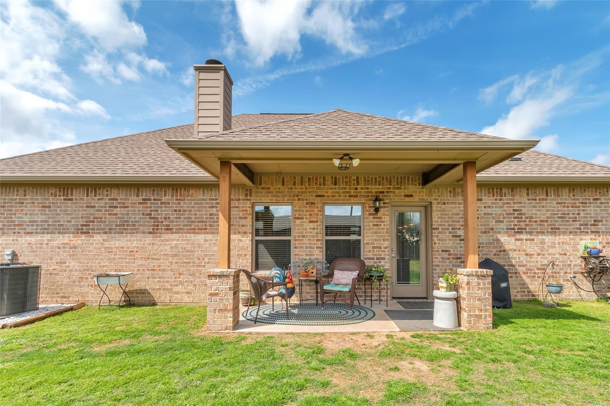 129 Oak Springs Loop Mabank TX 75147