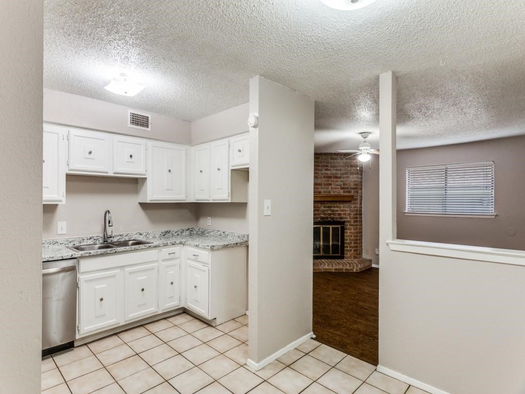 121 Allencrest Drive White Settlement TX 76108