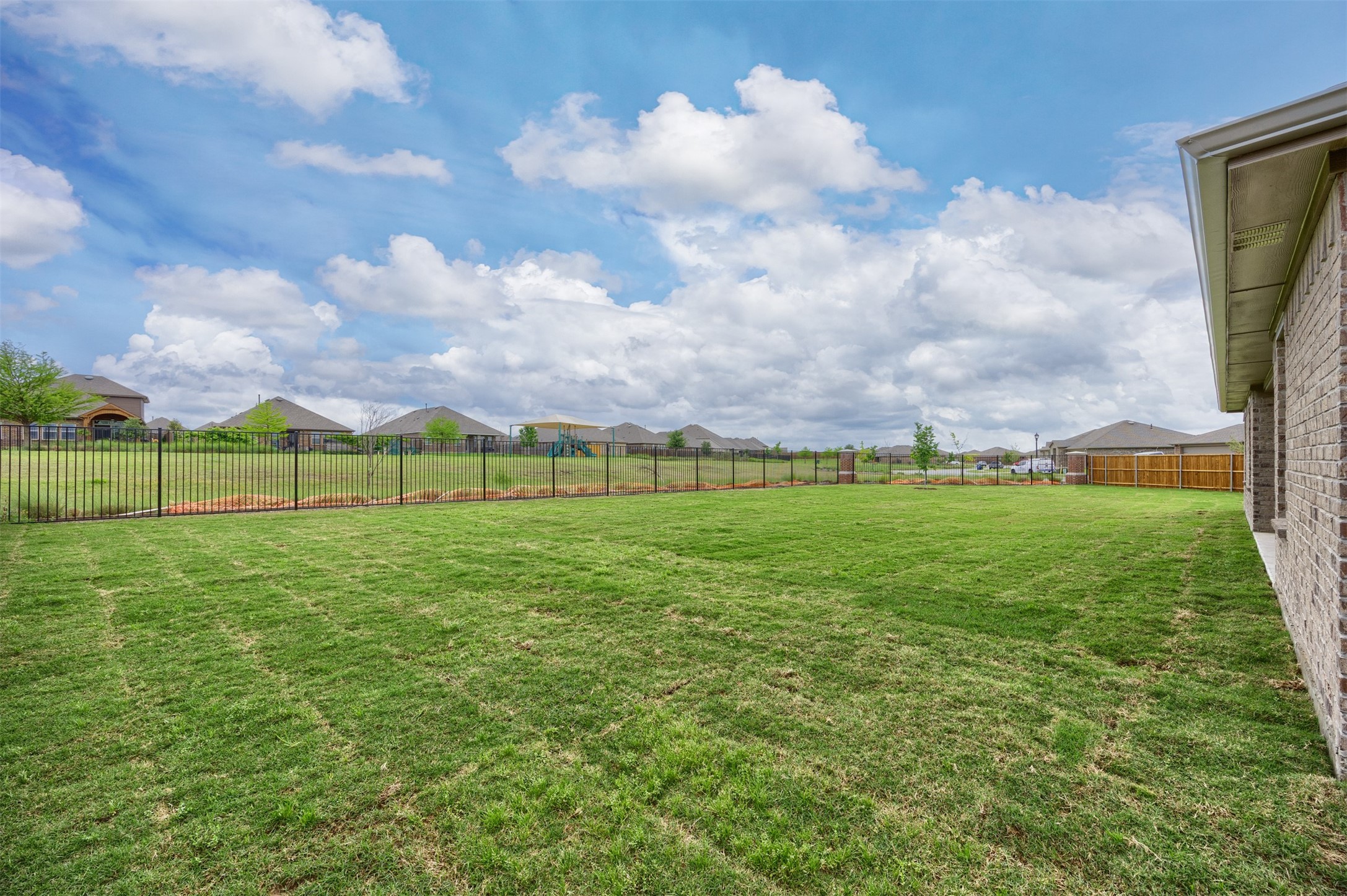 319 Colony Way Fate TX 75189