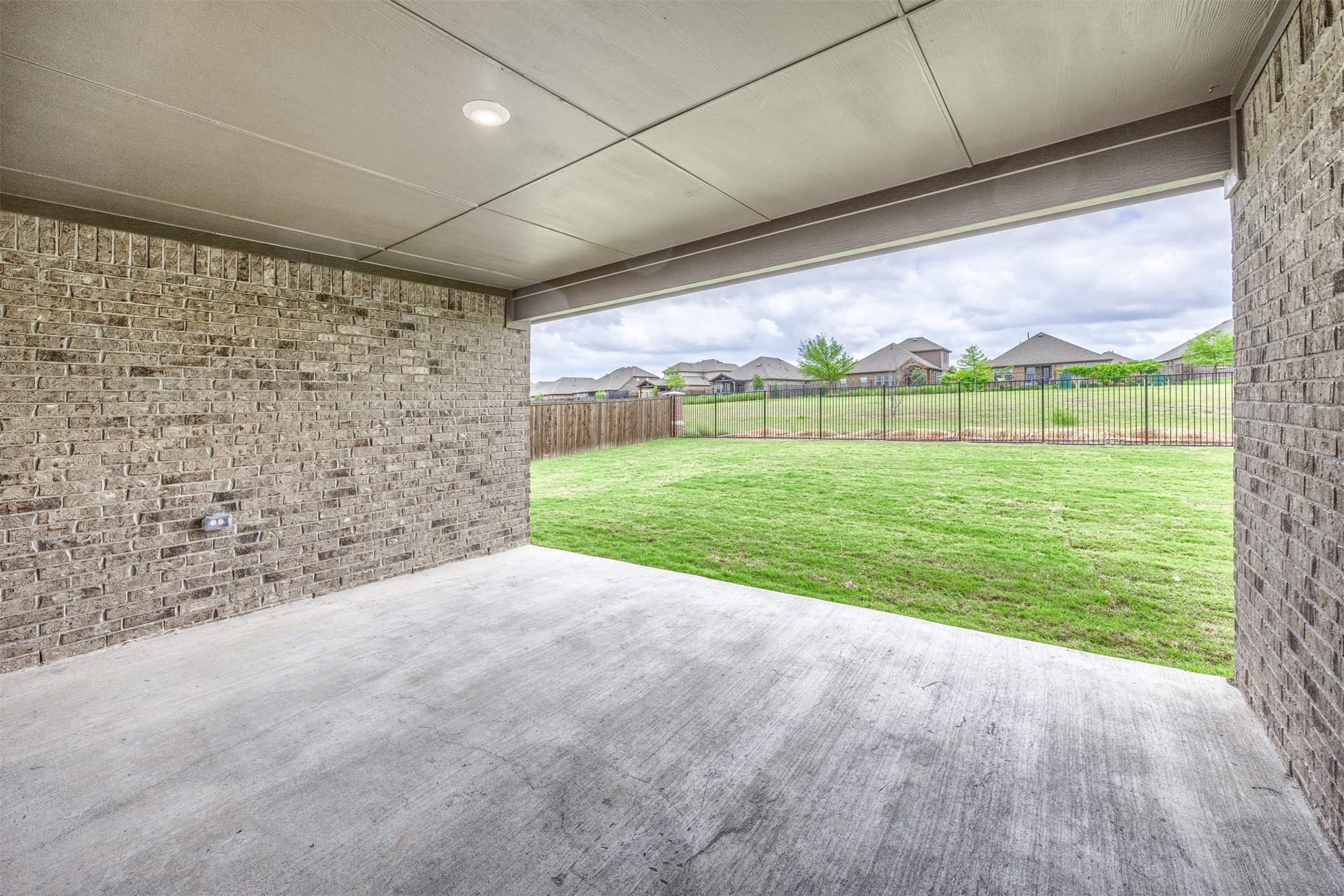 319 Colony Way Fate TX 75189