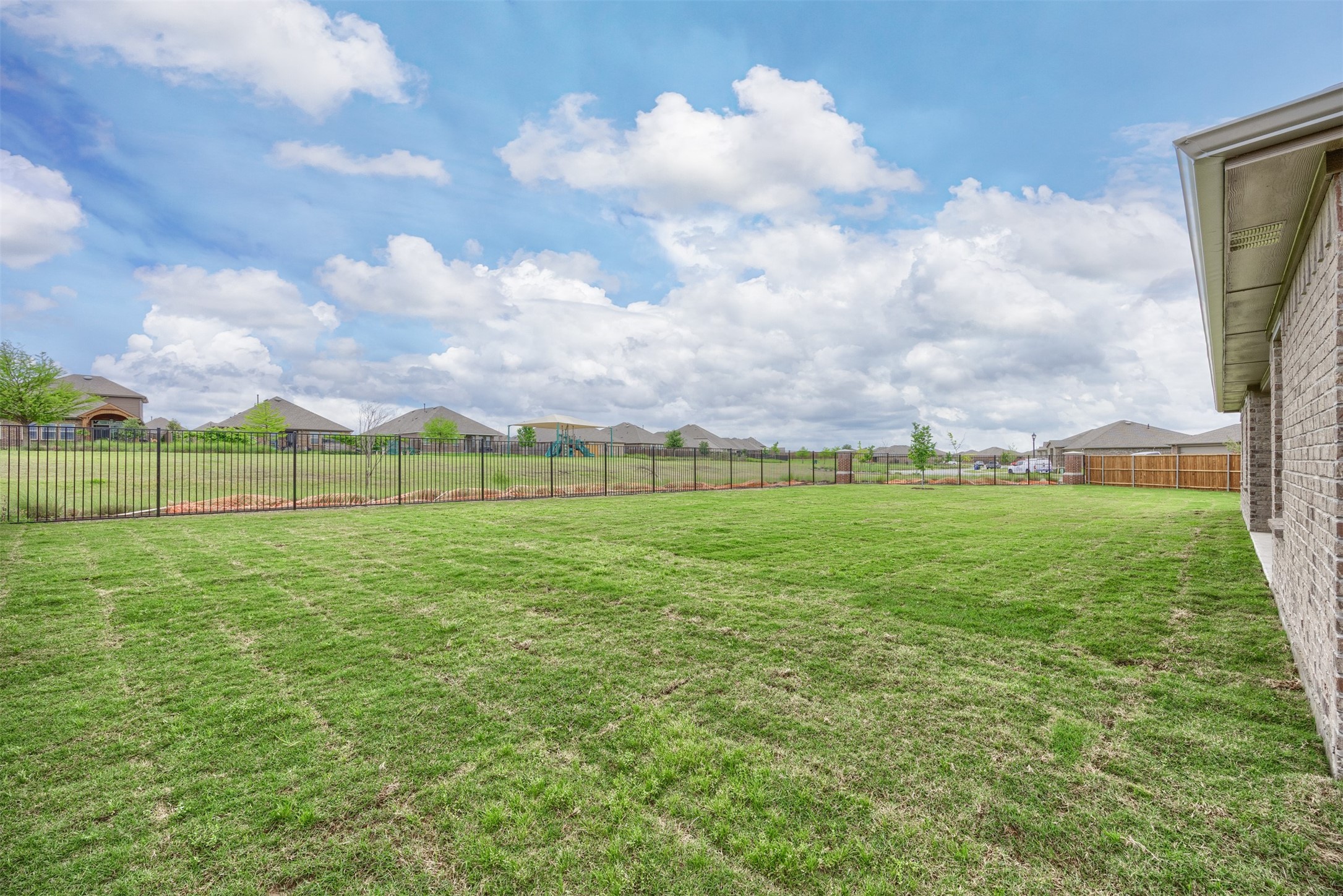 319 Colony Way Fate TX 75189