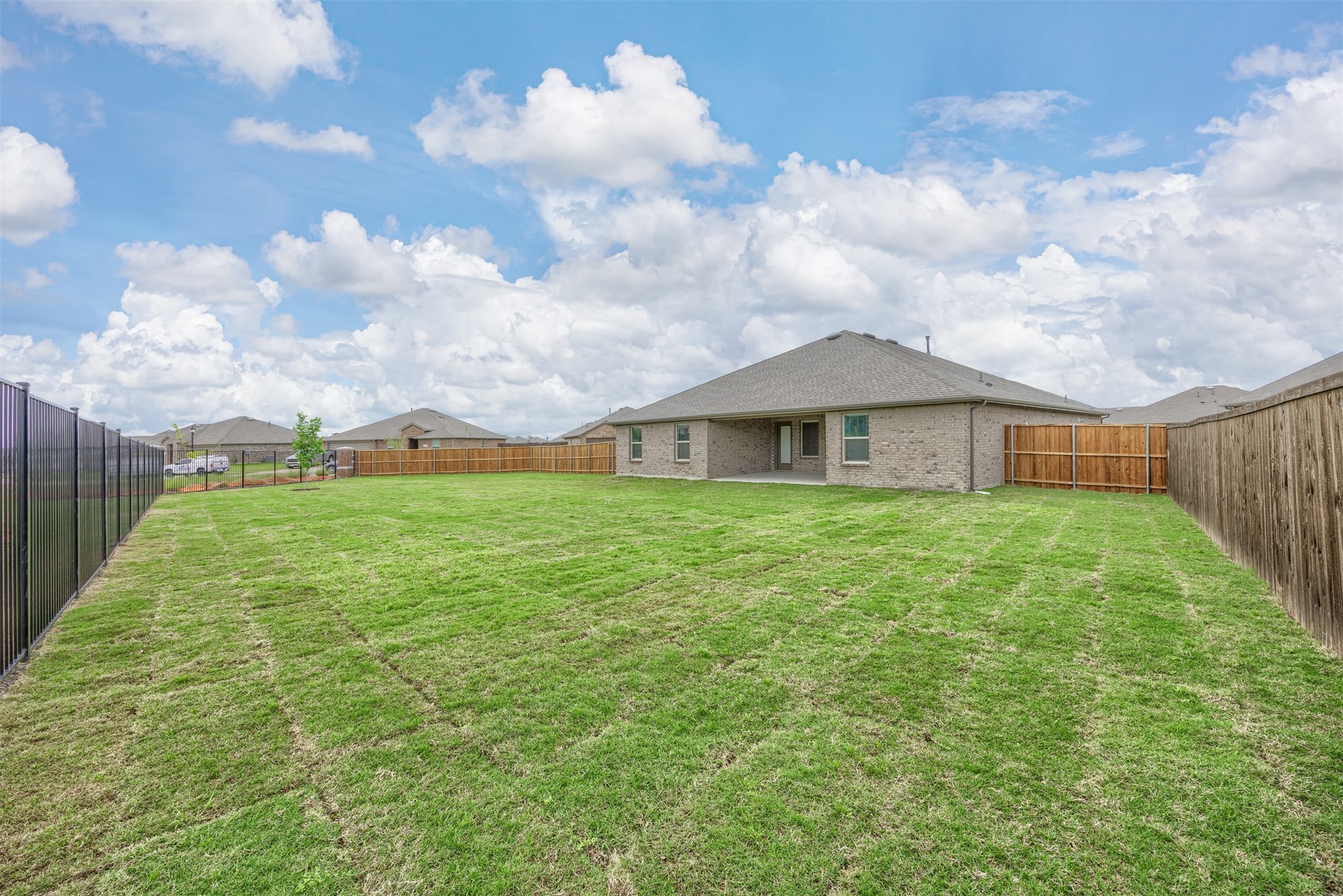 319 Colony Way Fate TX 75189