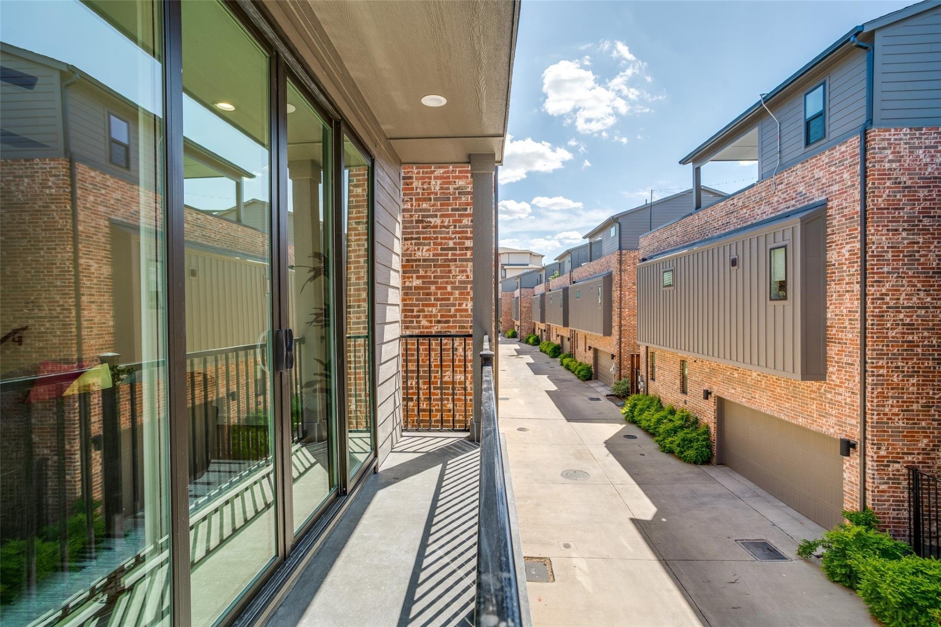 1552 Cosette Drive Dallas TX 75215