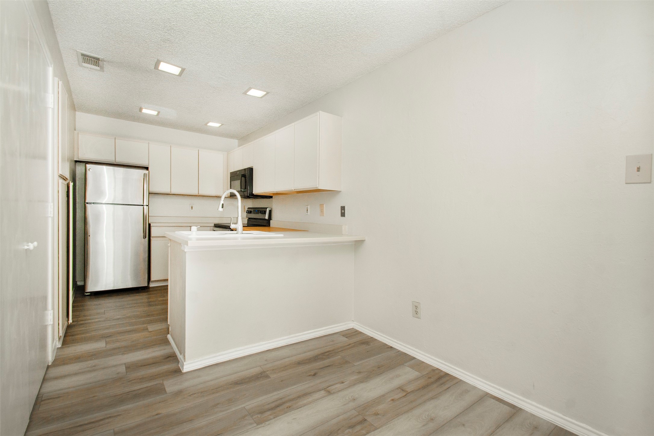 4242 N Capistrano Drive Dallas TX 75287