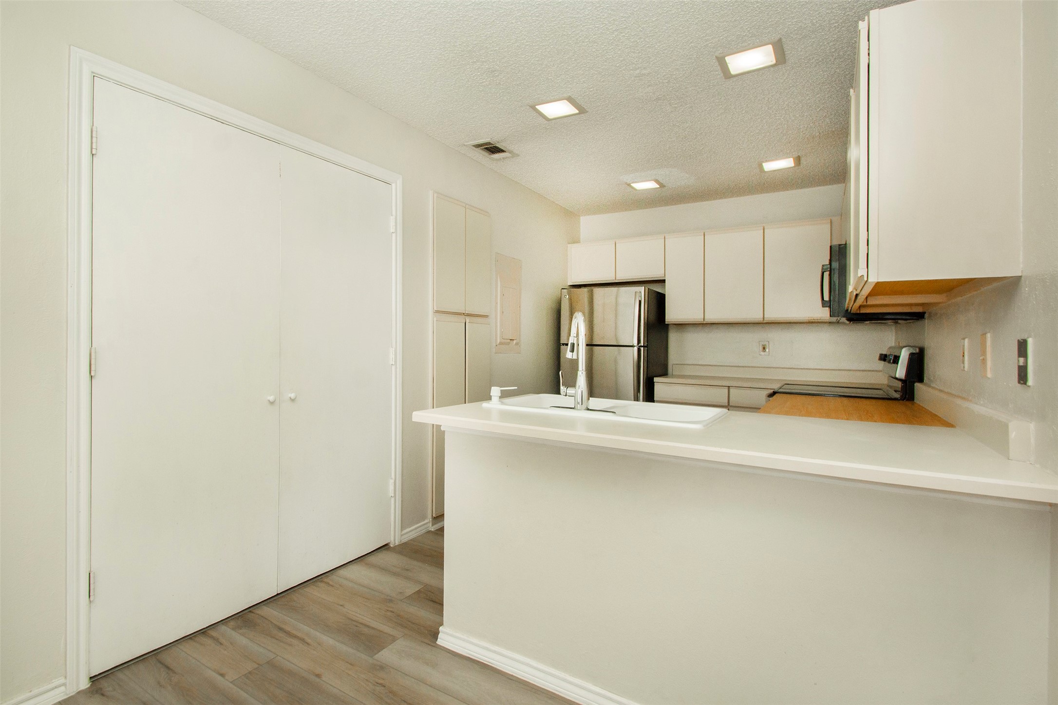 4242 N Capistrano Drive Dallas TX 75287