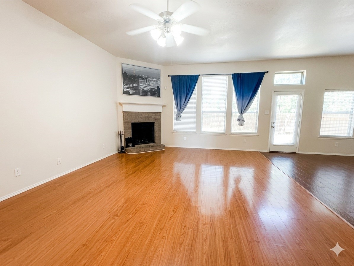1759 Ridgemar Drive Grand Prairie TX 75051