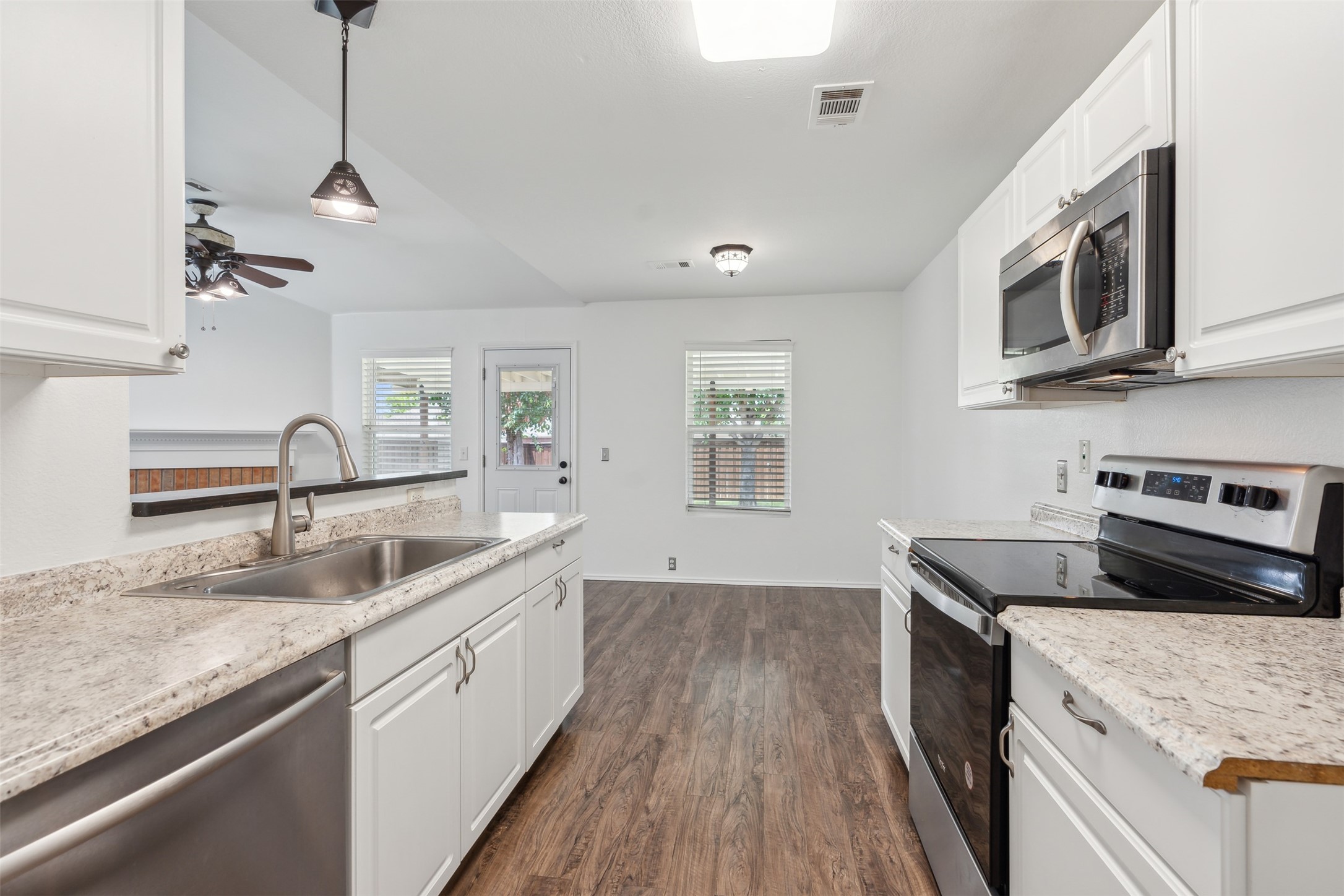 8821 Tumbleweed Drive Cross Roads TX 76227