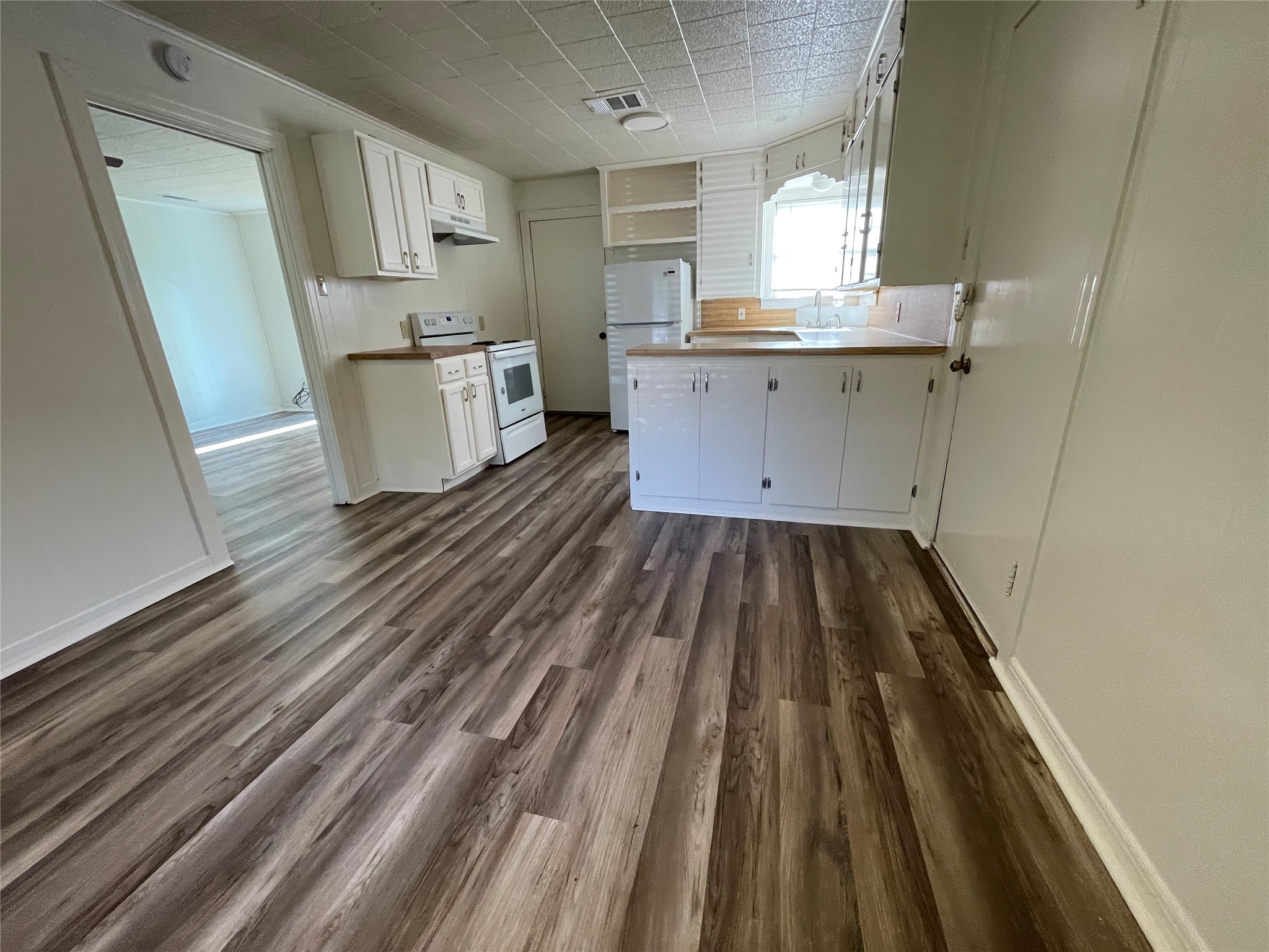 1813 Throckmorton Street Gainesville TX 76240