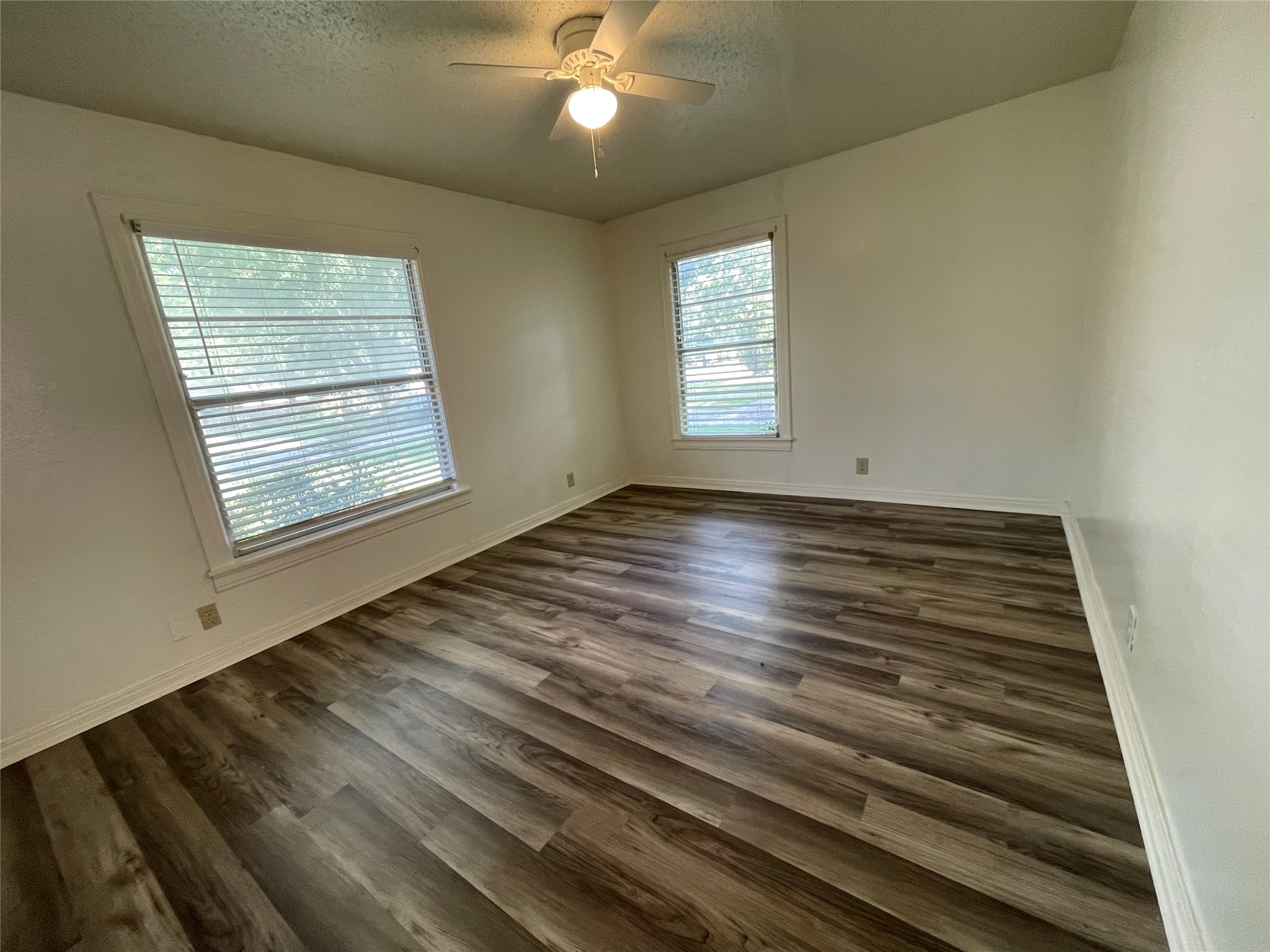 1813 Throckmorton Street Gainesville TX 76240