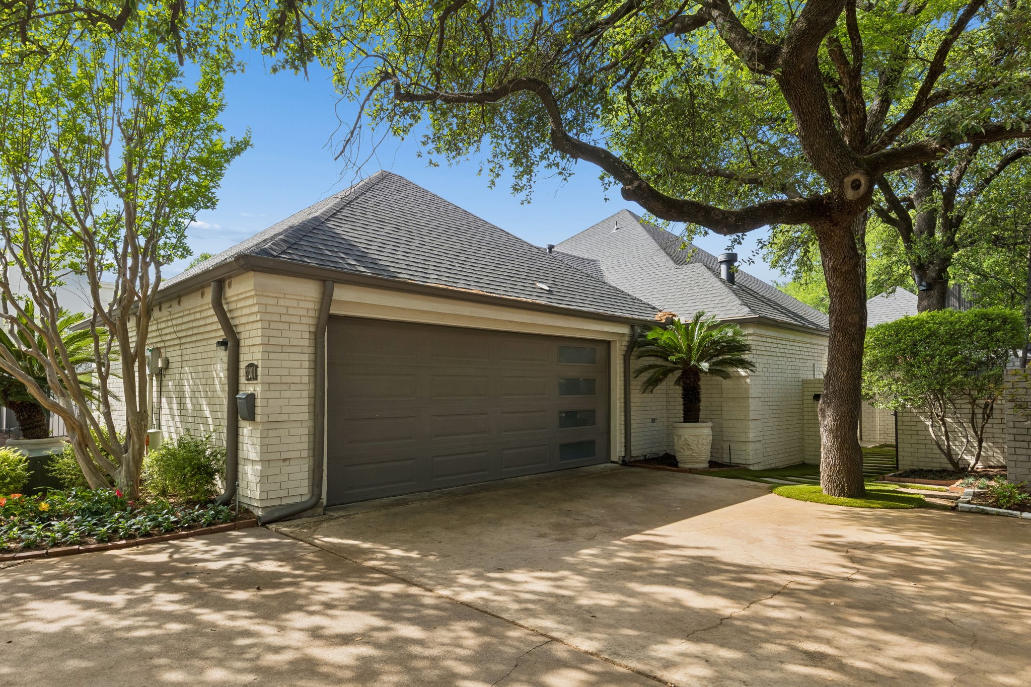 2001 Saint Charles Place Fort Worth TX 76107