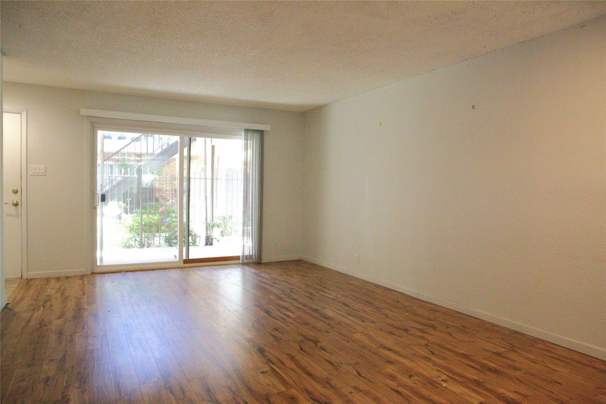 5323 Fleetwood Oaks Avenue Dallas TX 75235