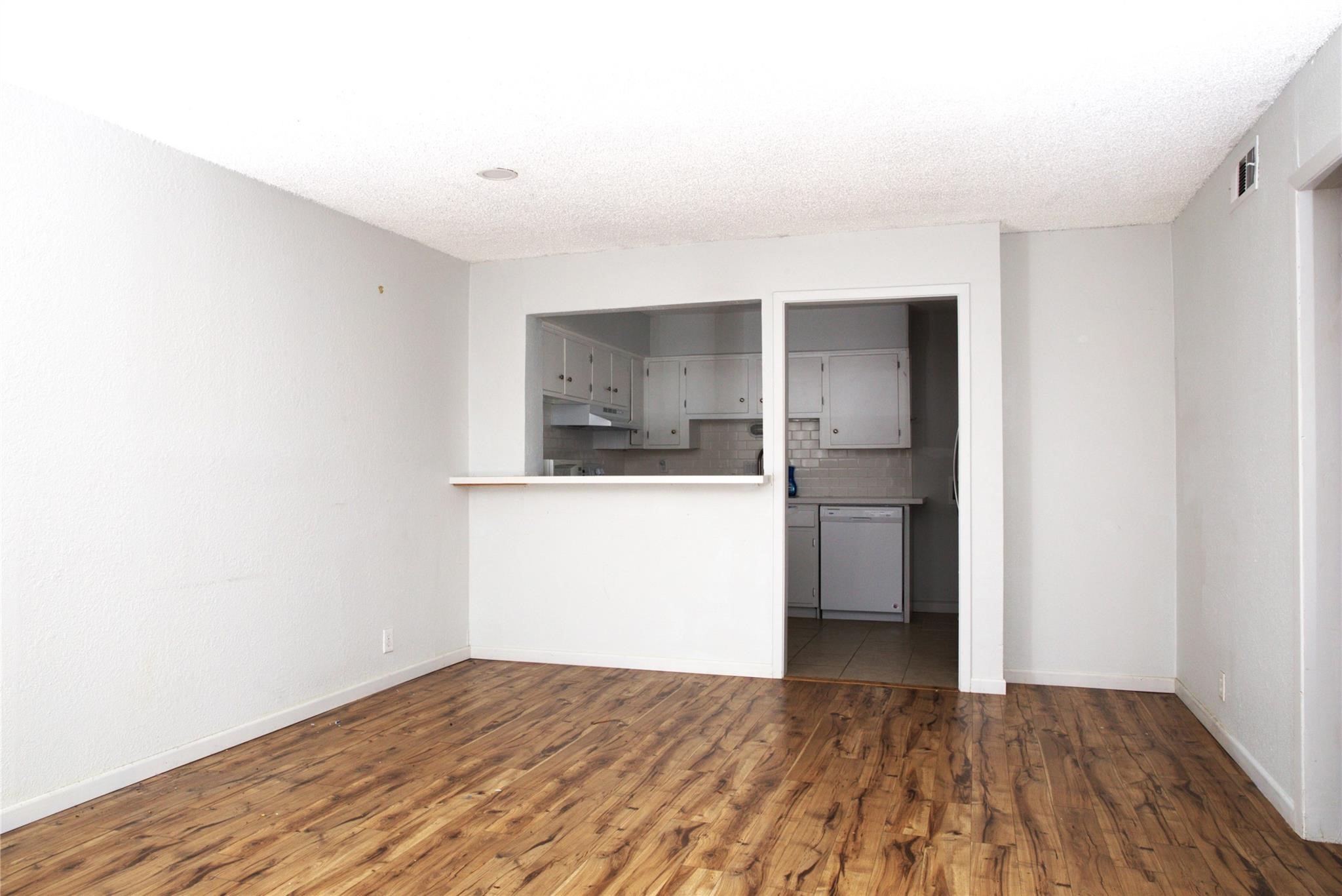 5323 Fleetwood Oaks Avenue Dallas TX 75235