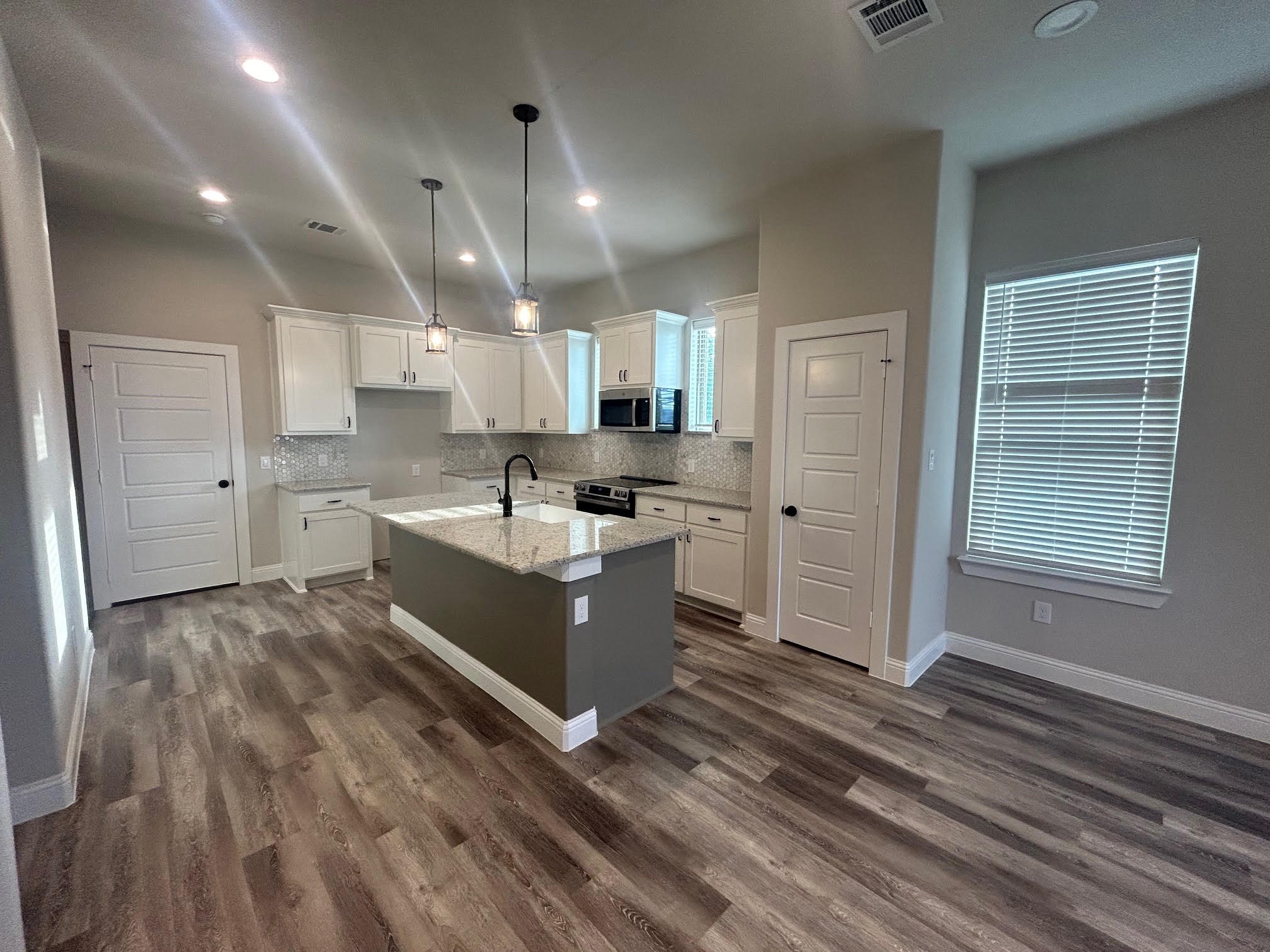 4001 Avion Drive Sanger TX 76266
