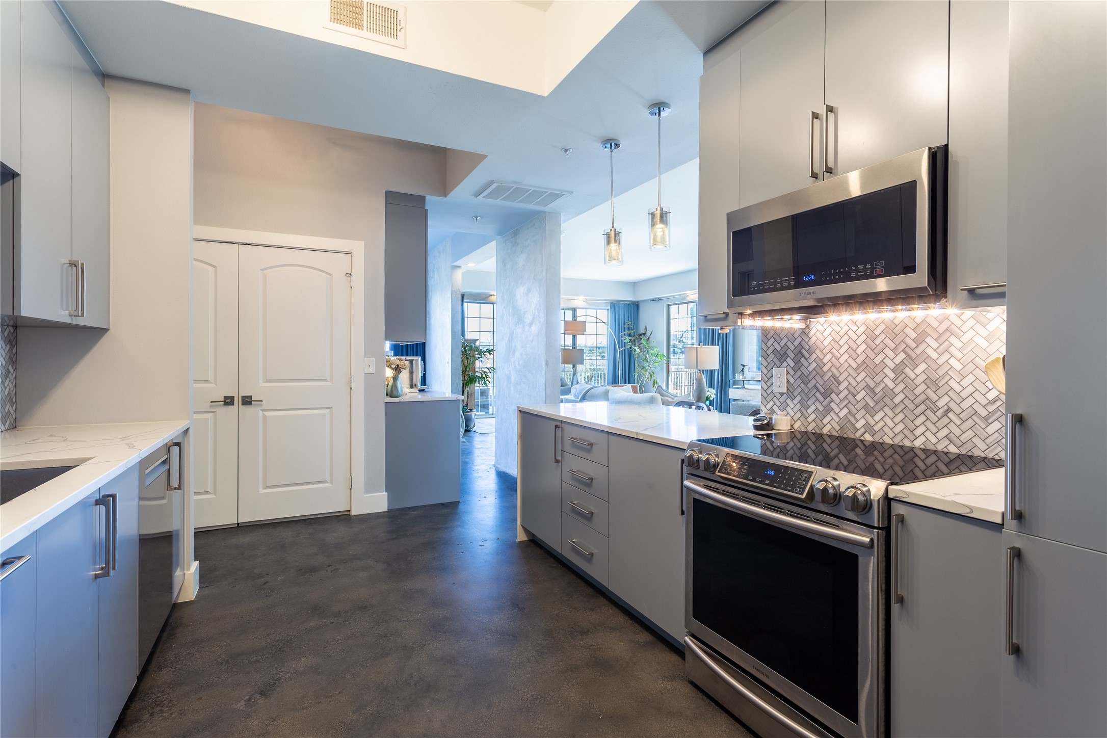 3225 Turtle Creek Boulevard Dallas TX 75219