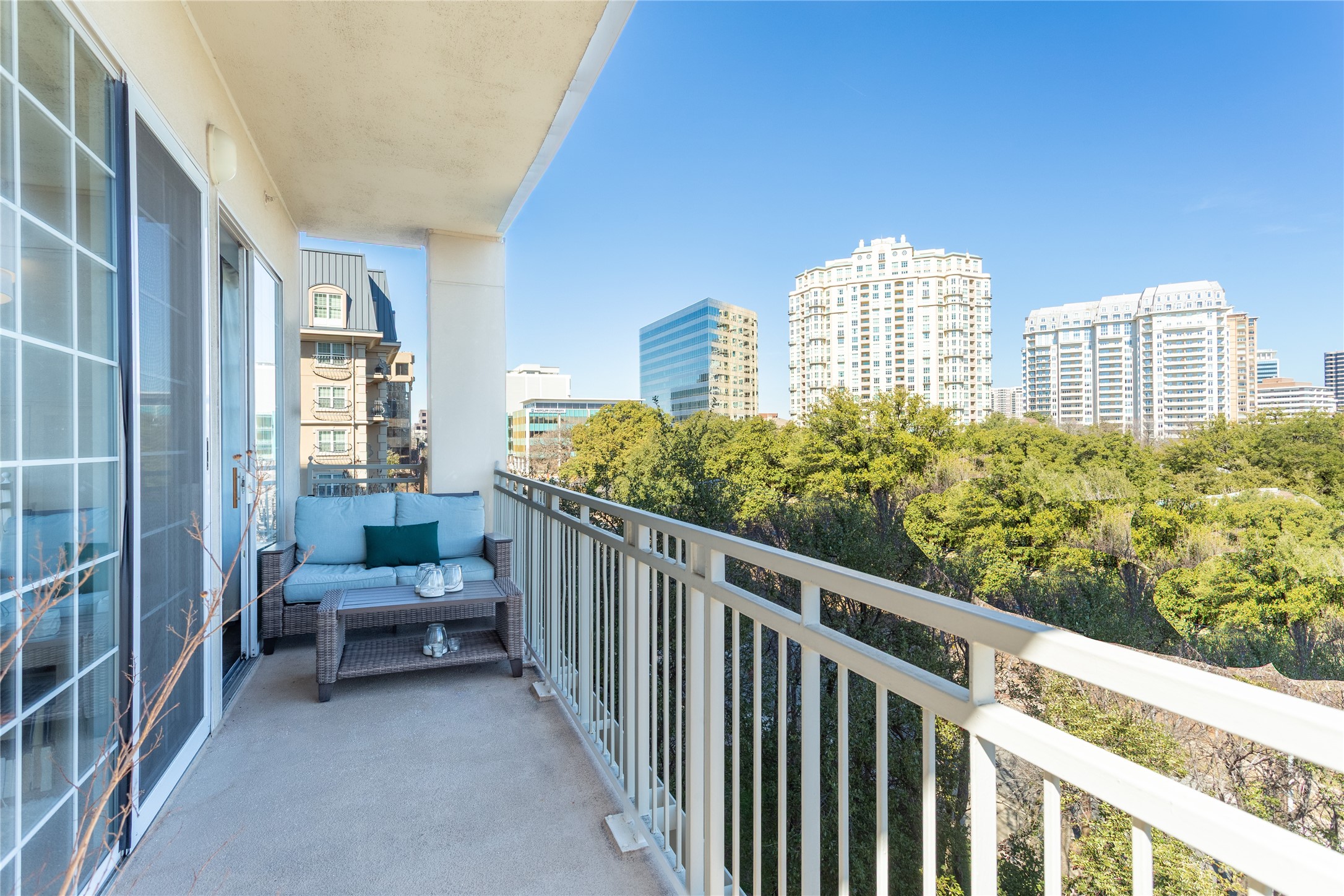 3225 Turtle Creek Boulevard Dallas TX 75219