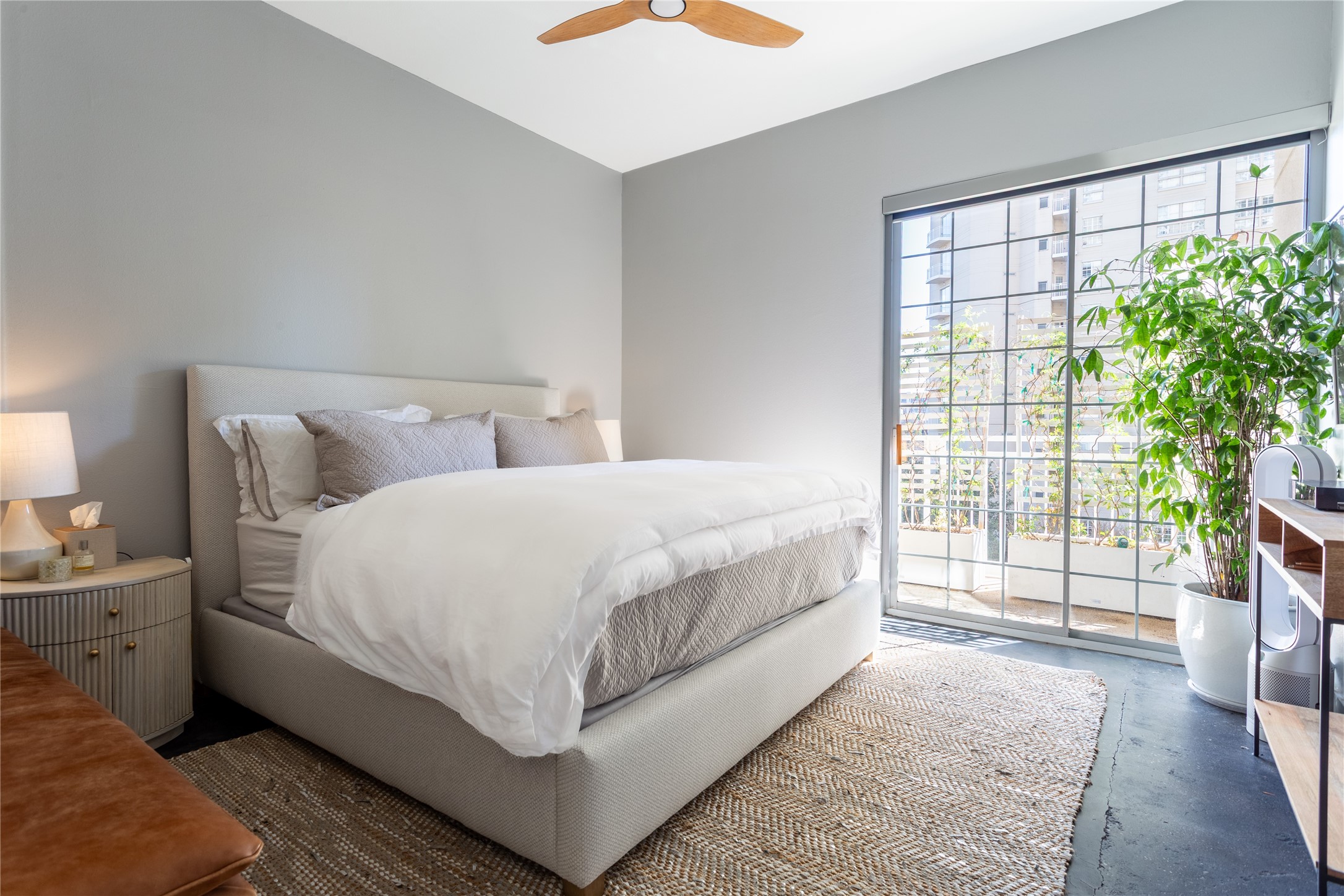 3225 Turtle Creek Boulevard Dallas TX 75219