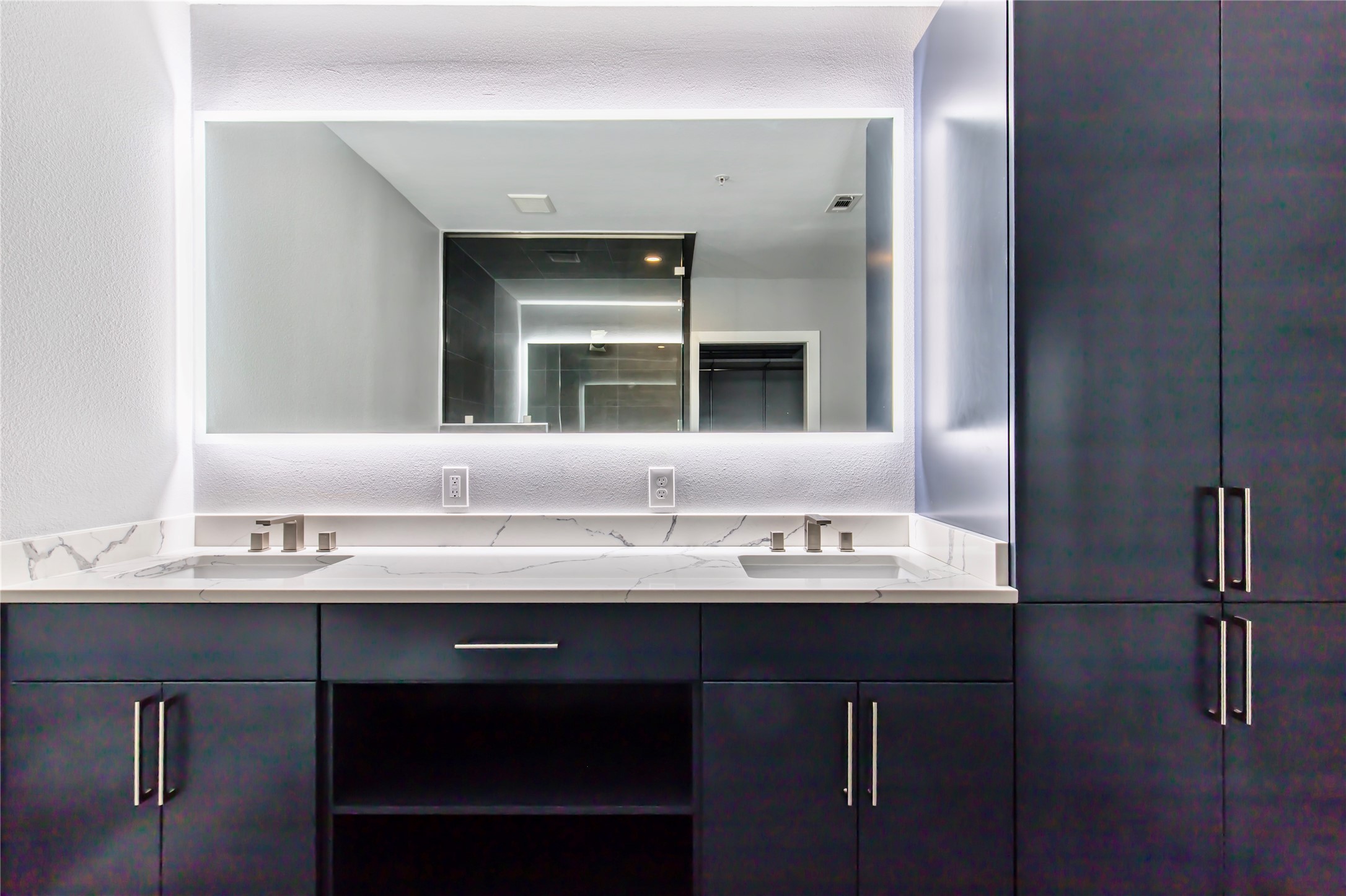 3225 Turtle Creek Boulevard Dallas TX 75219