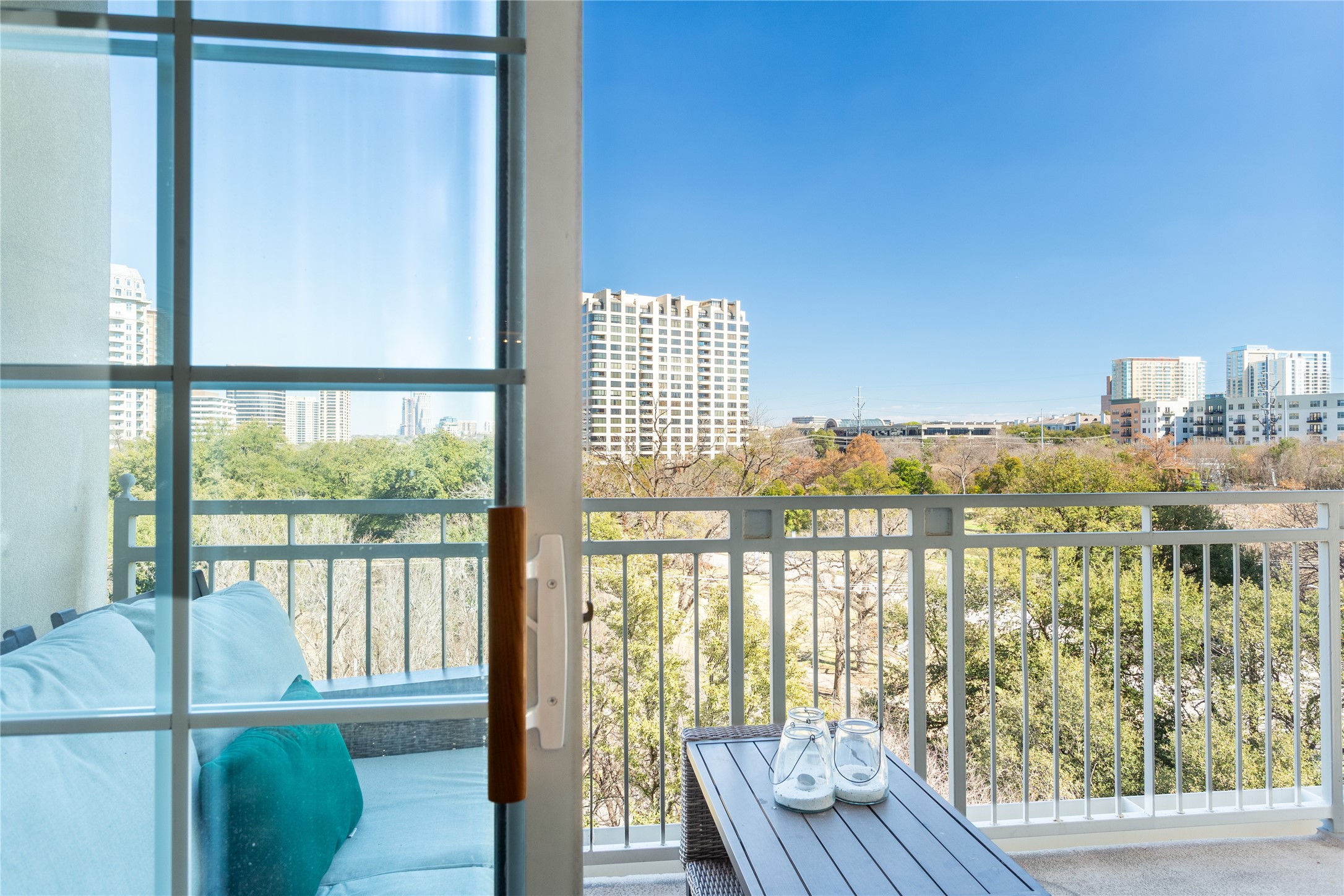 3225 Turtle Creek Boulevard Dallas TX 75219