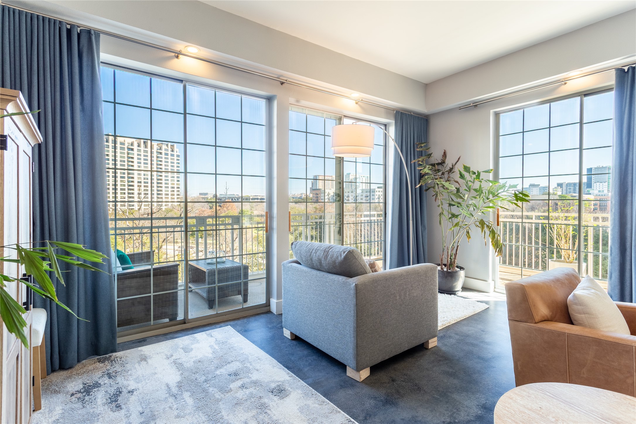 3225 Turtle Creek Boulevard Dallas TX 75219