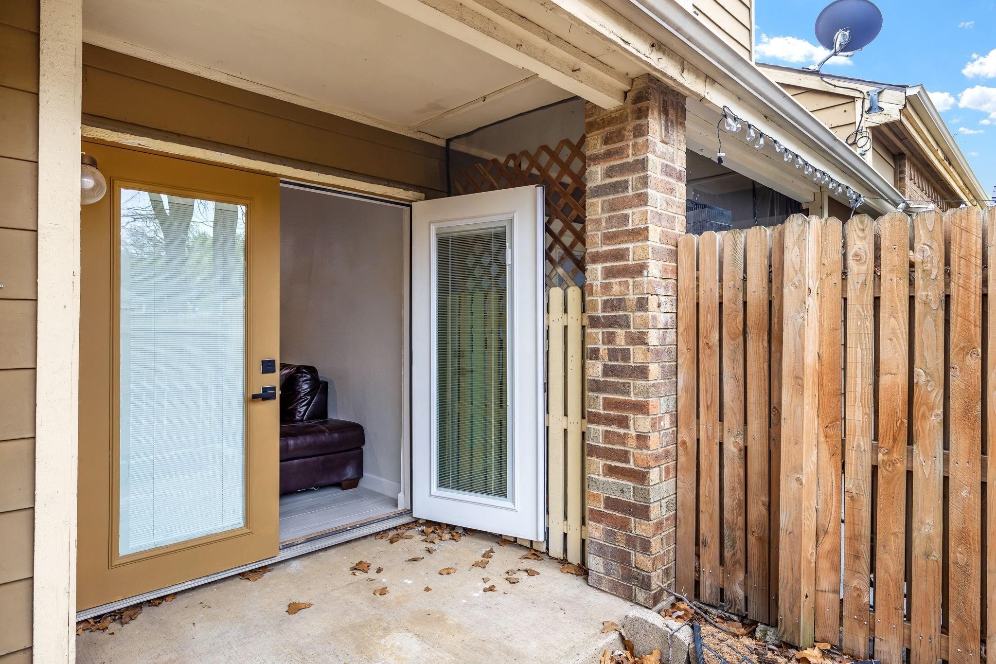 2101 Park Willow Lane Arlington TX 76011