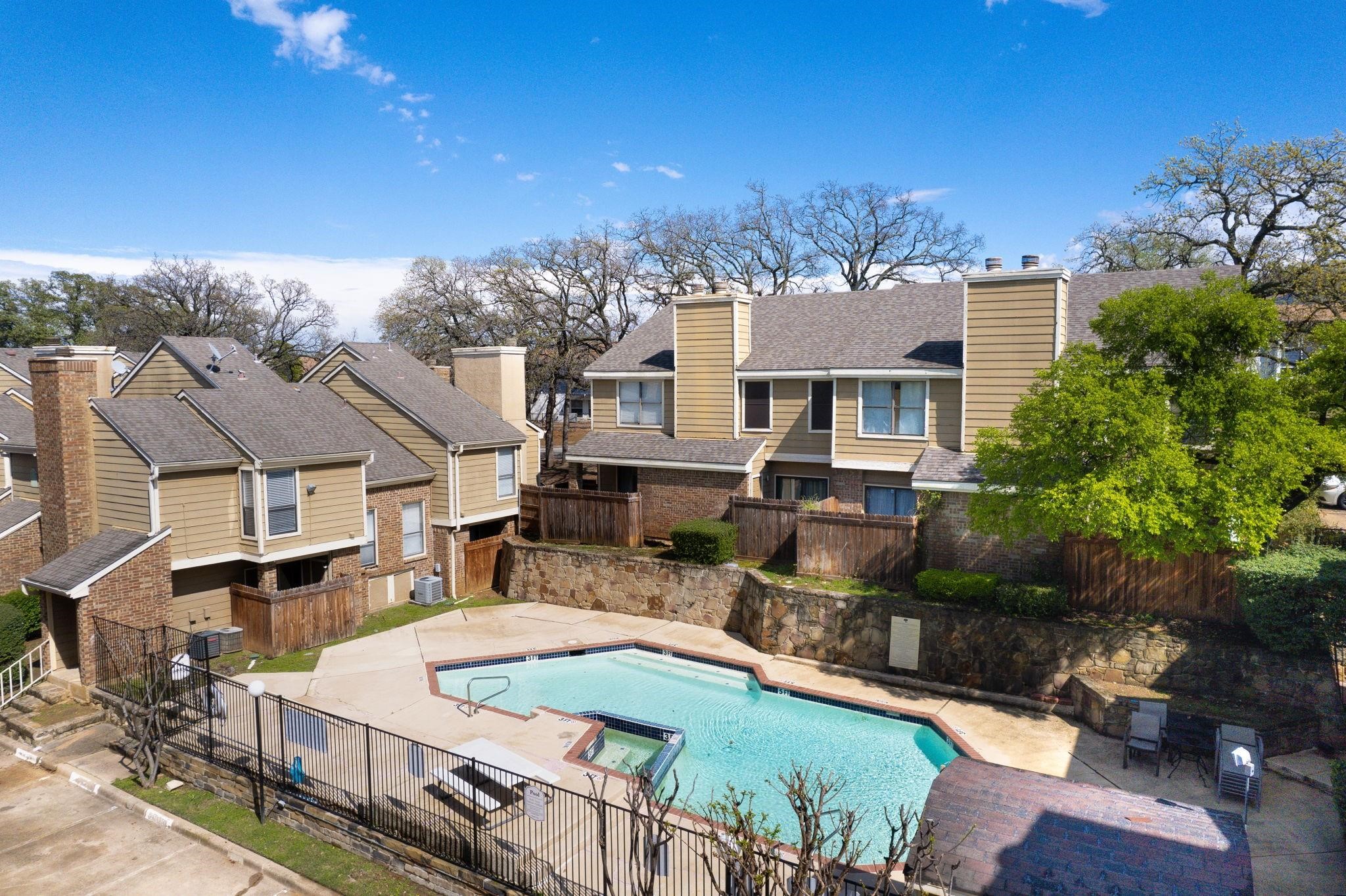 2101 Park Willow Lane Arlington TX 76011