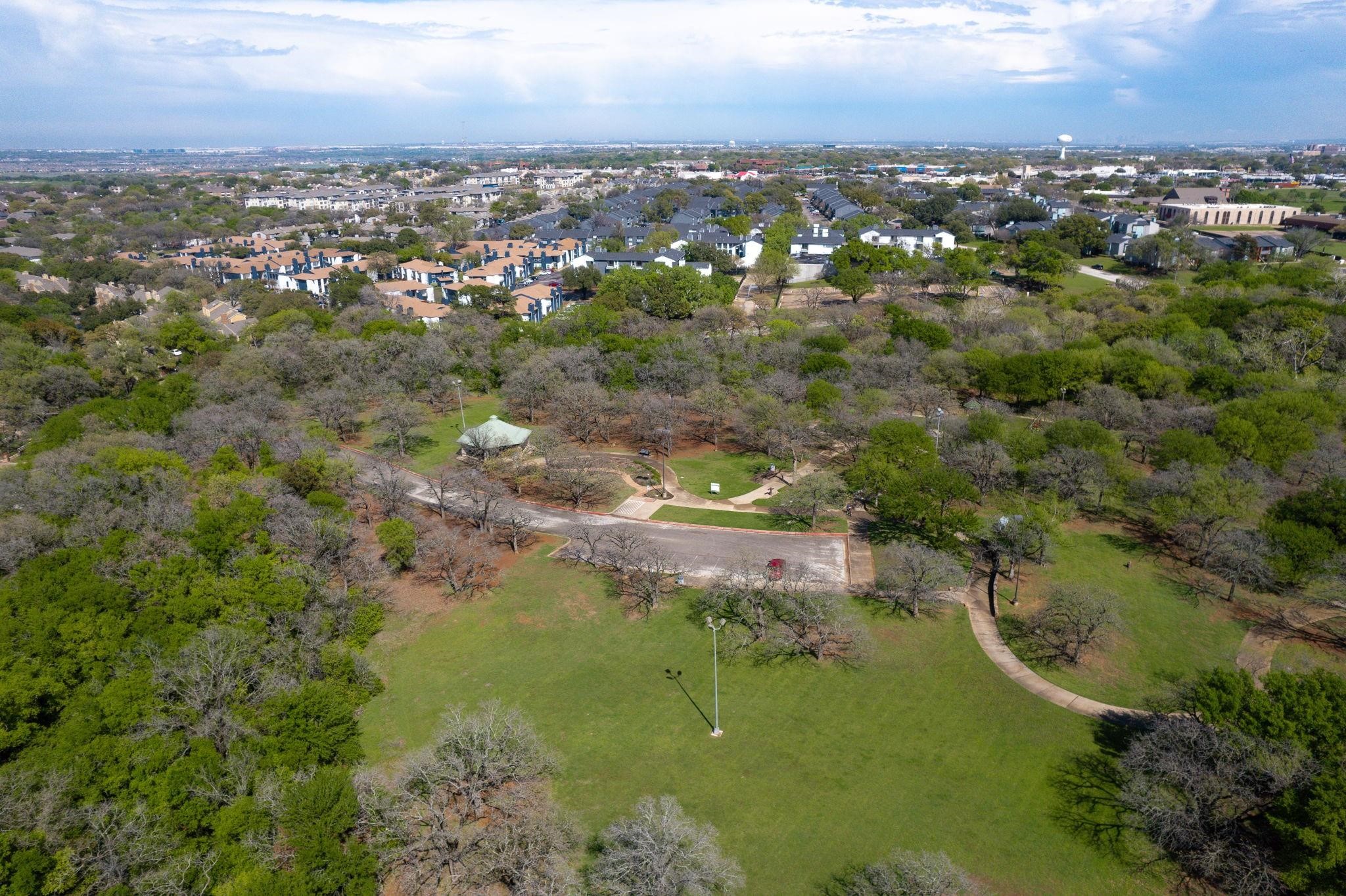 2101 Park Willow Lane Arlington TX 76011
