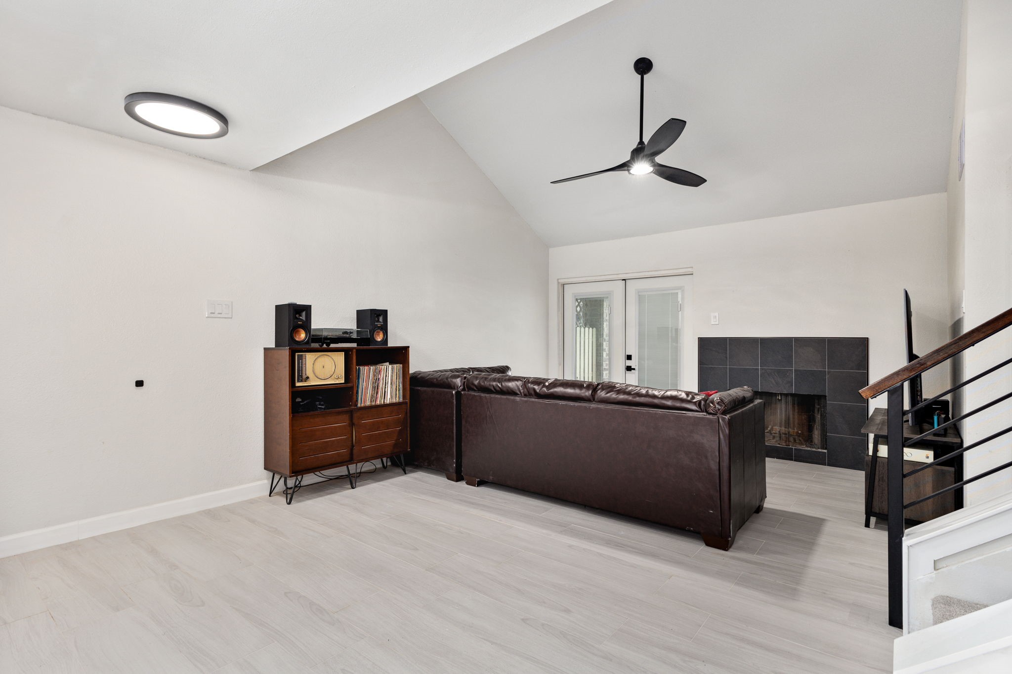 2101 Park Willow Lane Arlington TX 76011