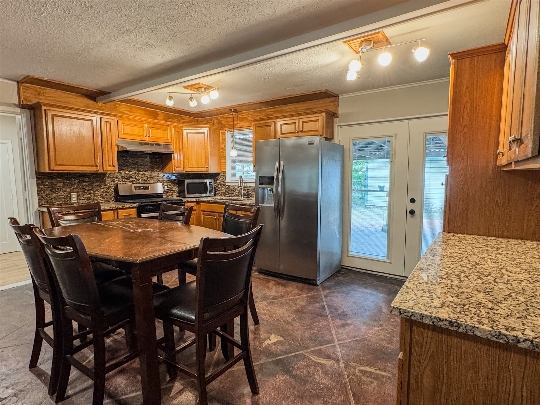 743 Oak Leaf Trail East Tawakoni TX 75472