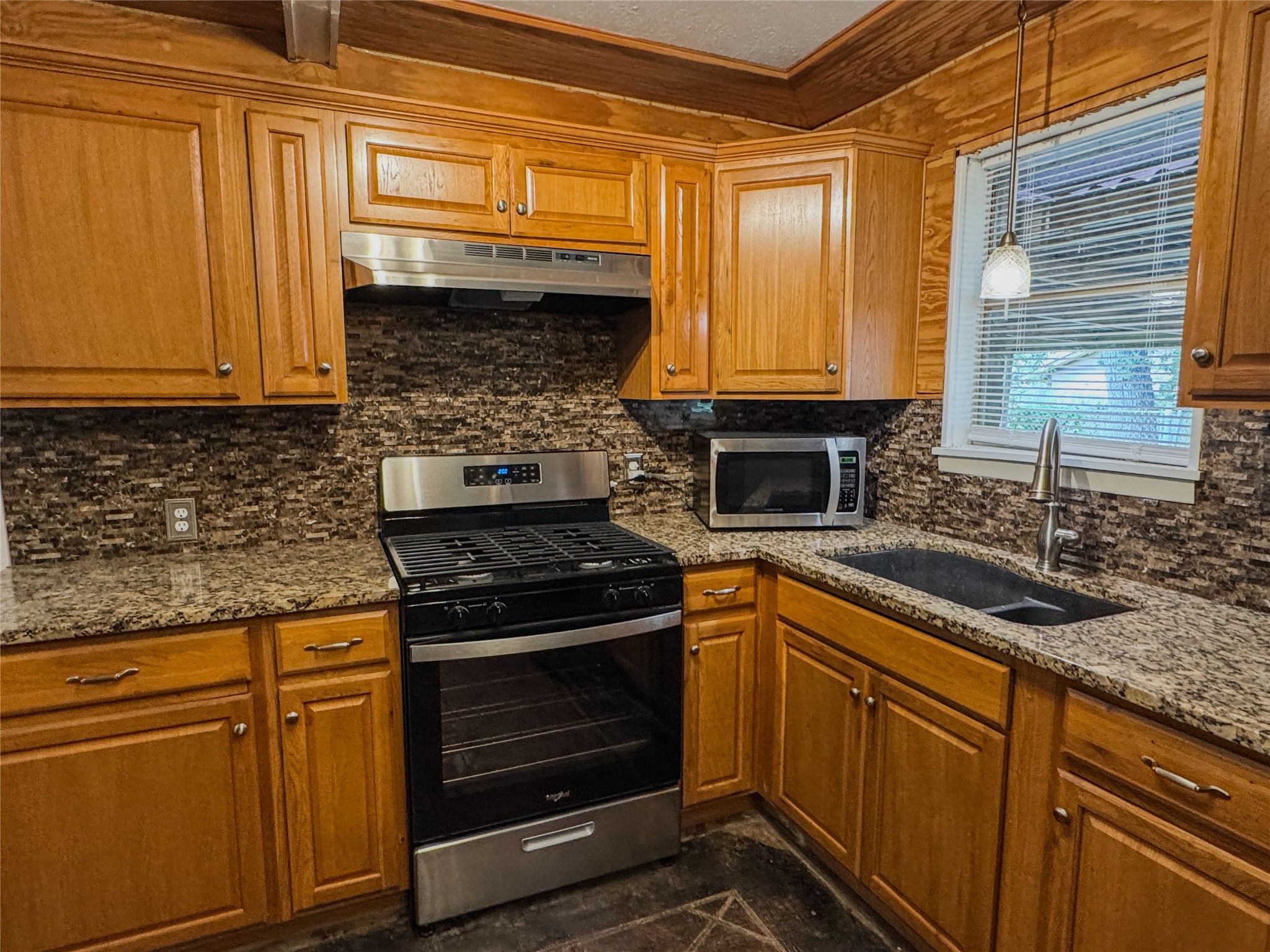 743 Oak Leaf Trail East Tawakoni TX 75472