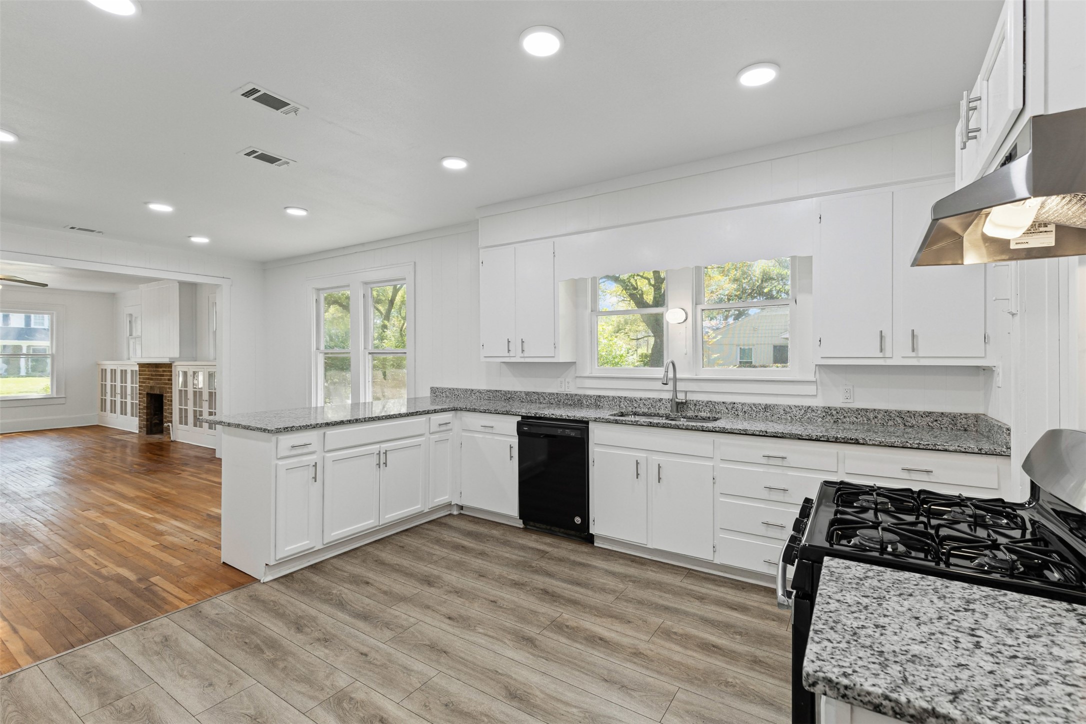 1111 Park Drive Hillsboro TX 76645