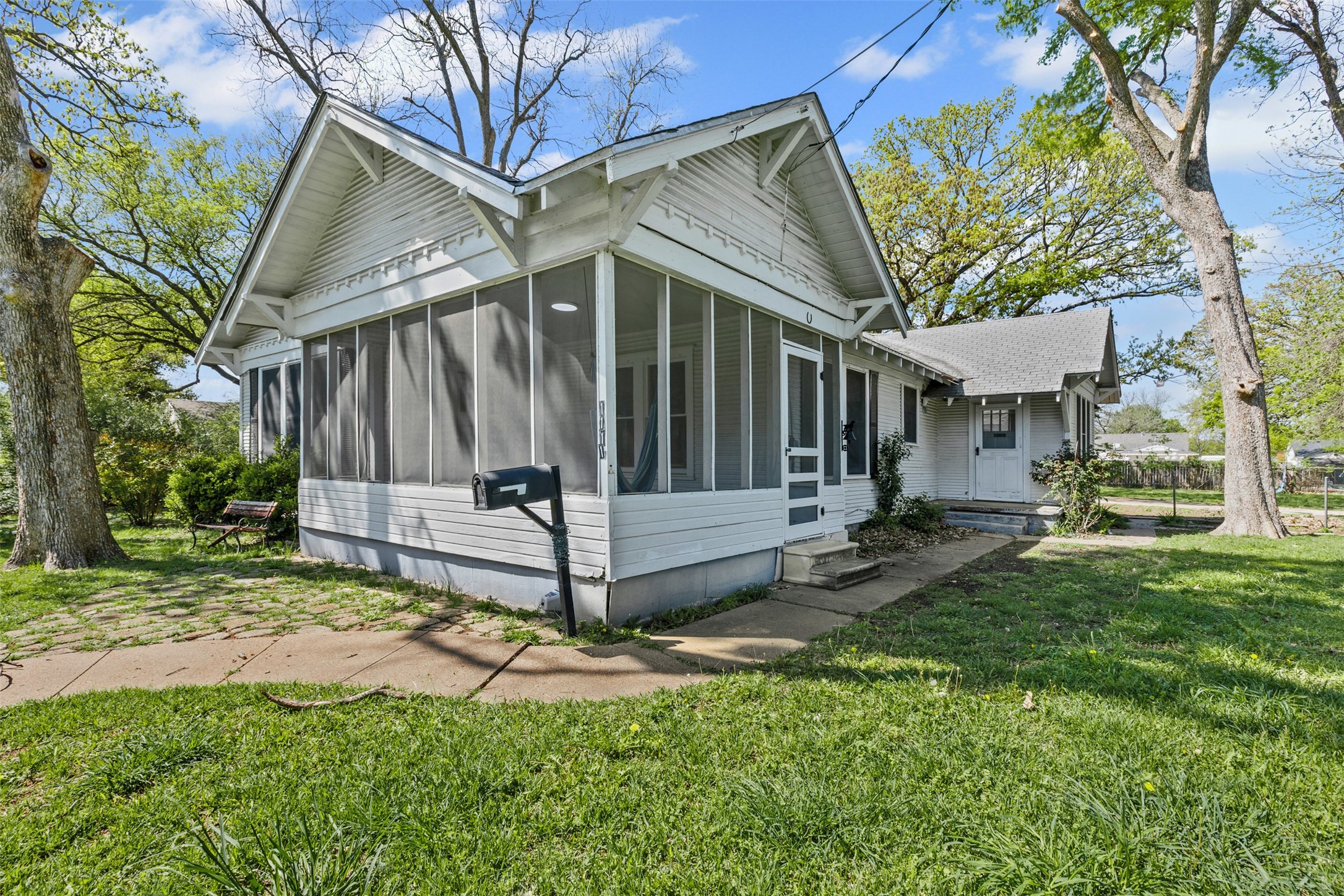 1111 Park Drive Hillsboro TX 76645