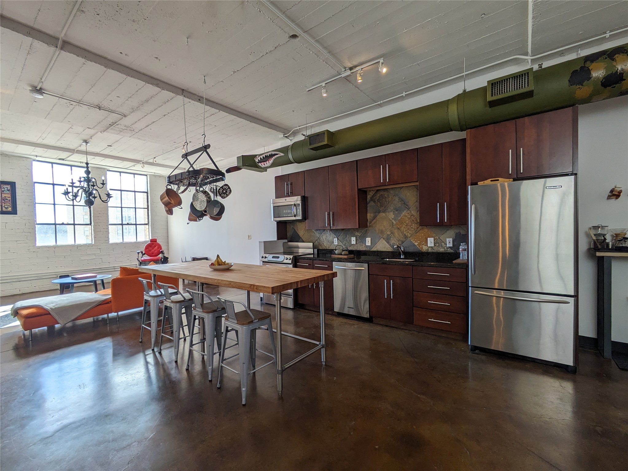 1122 Jackson Street Dallas TX 75202