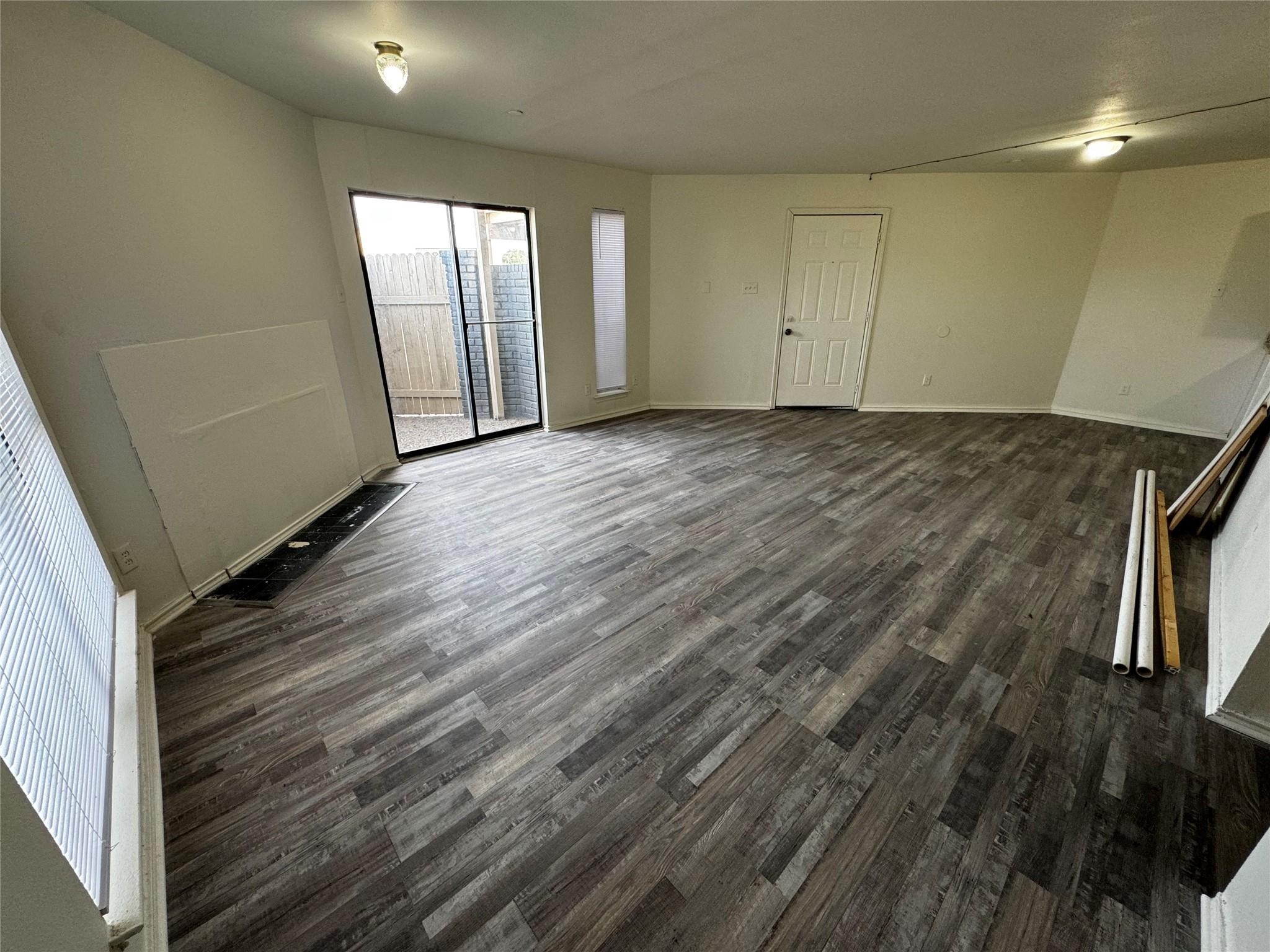 3524 Buckingham Garland TX 75042