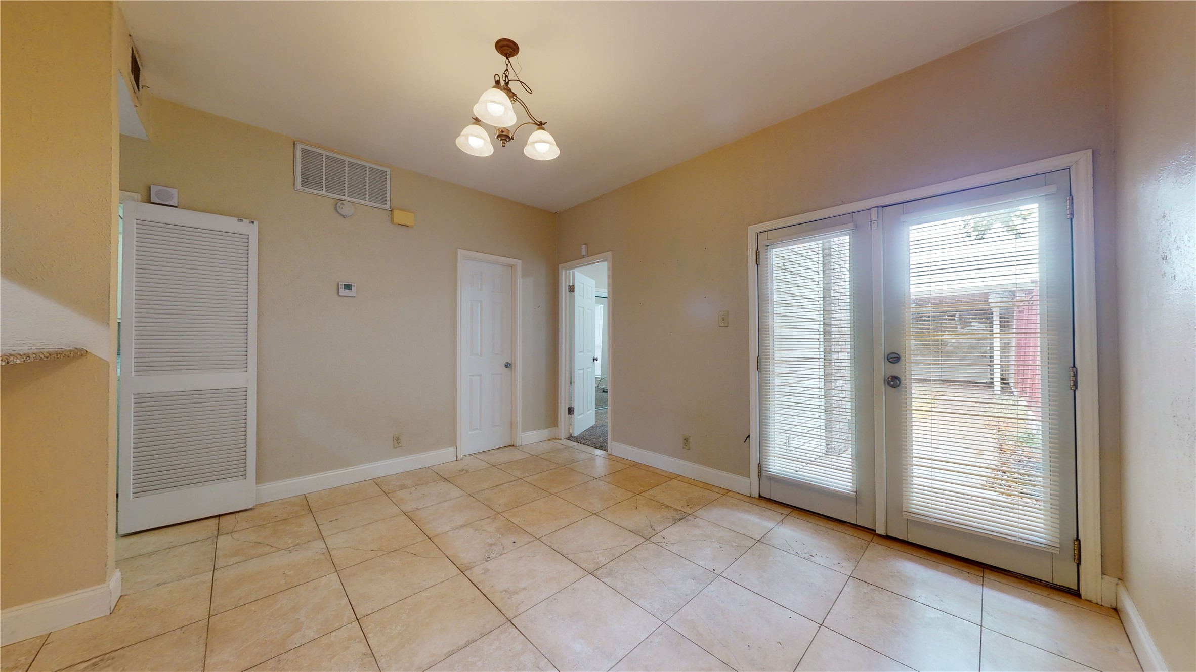 564 Josephine Street Dallas TX 75246