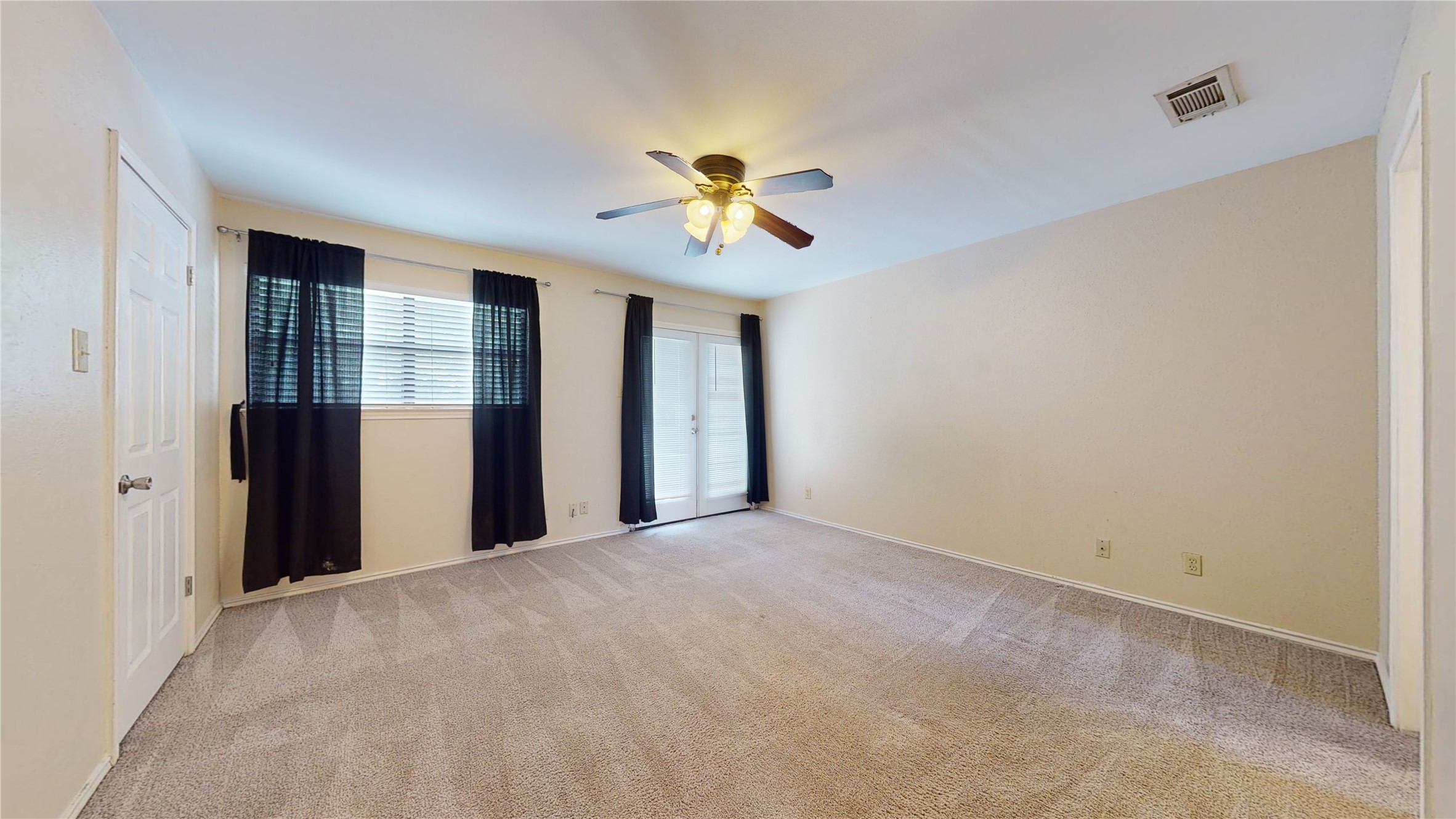 564 Josephine Street Dallas TX 75246