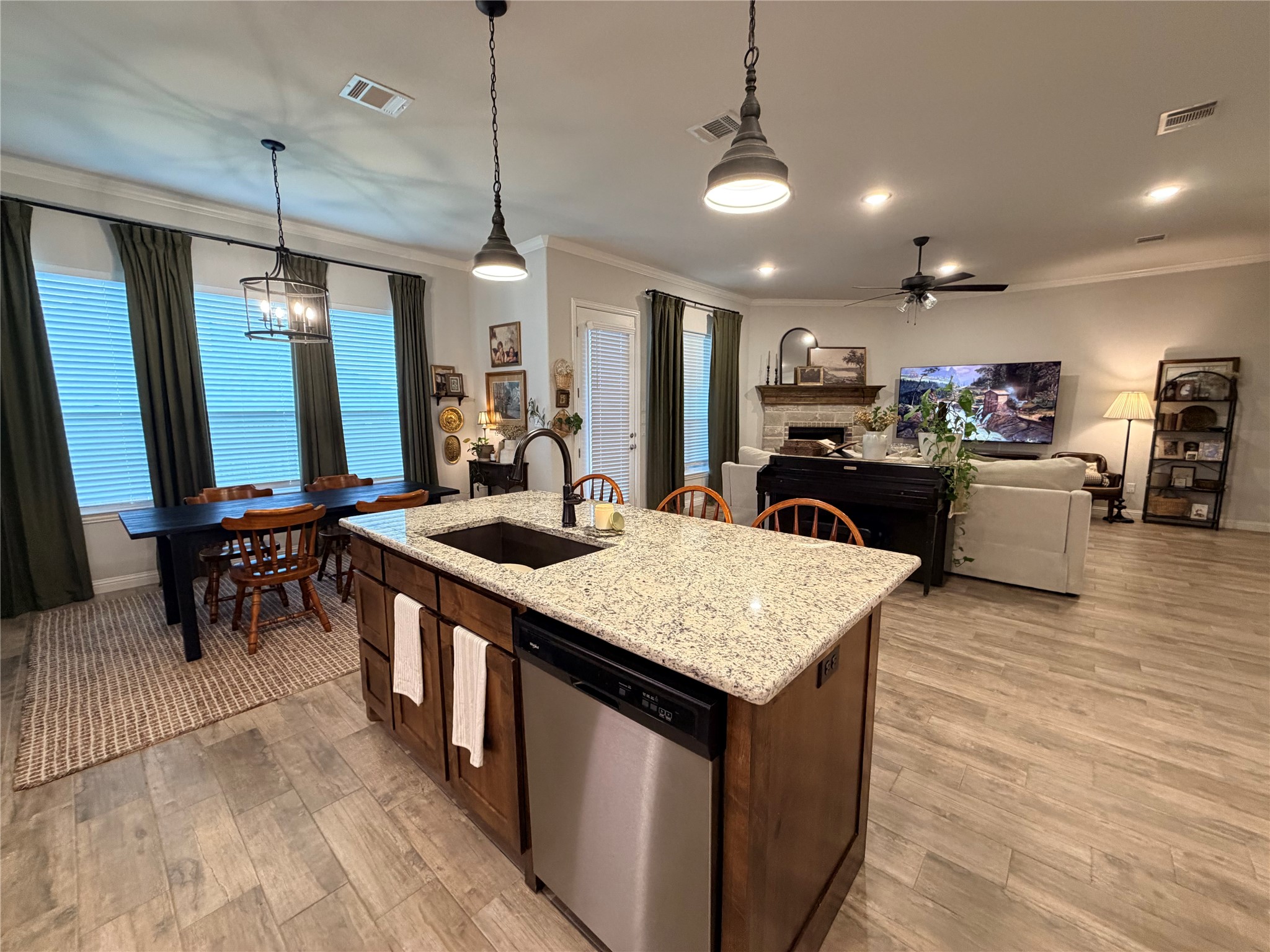 4007 Gallivant Drive Granbury TX 76049