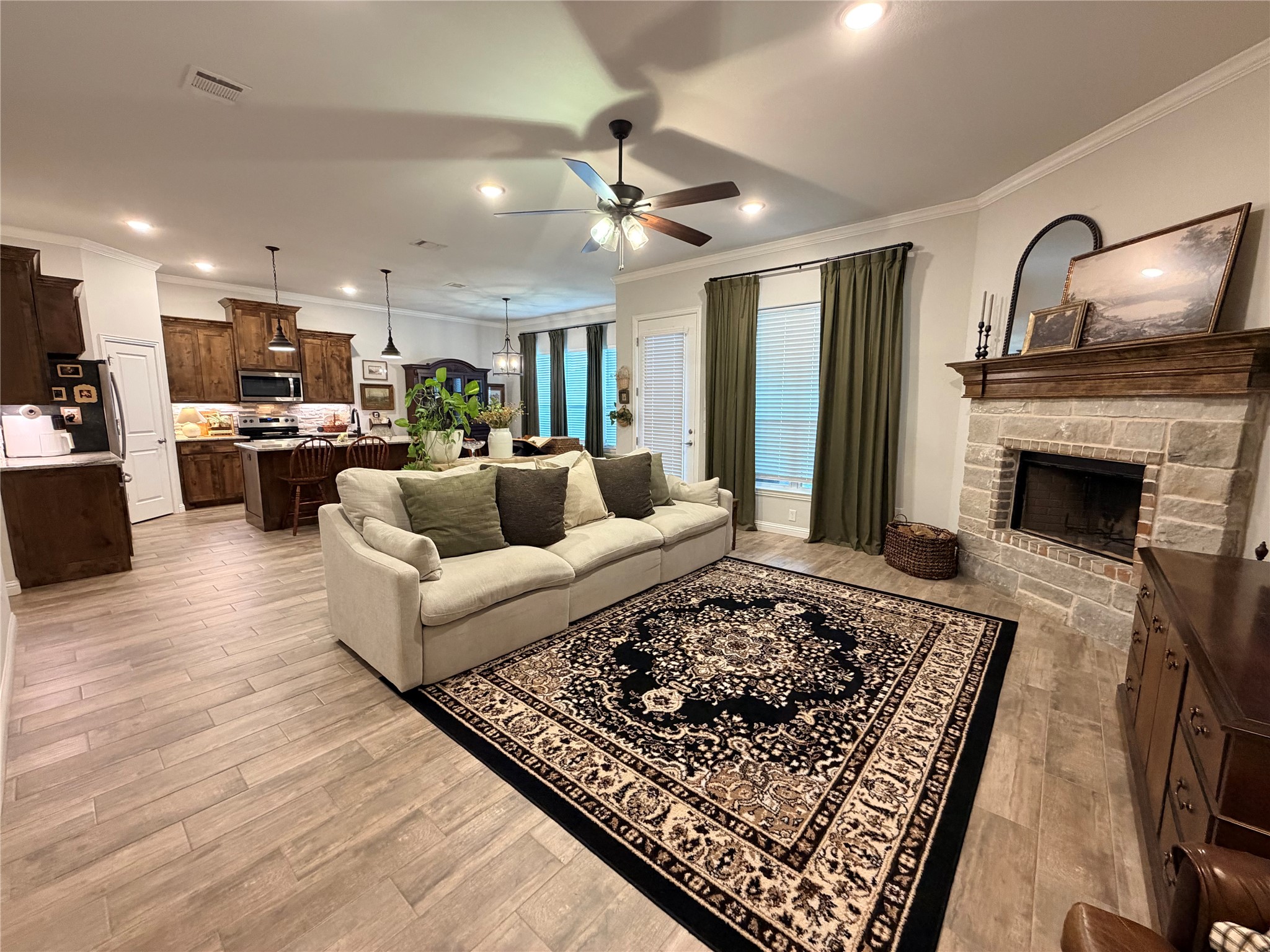 4007 Gallivant Drive Granbury TX 76049