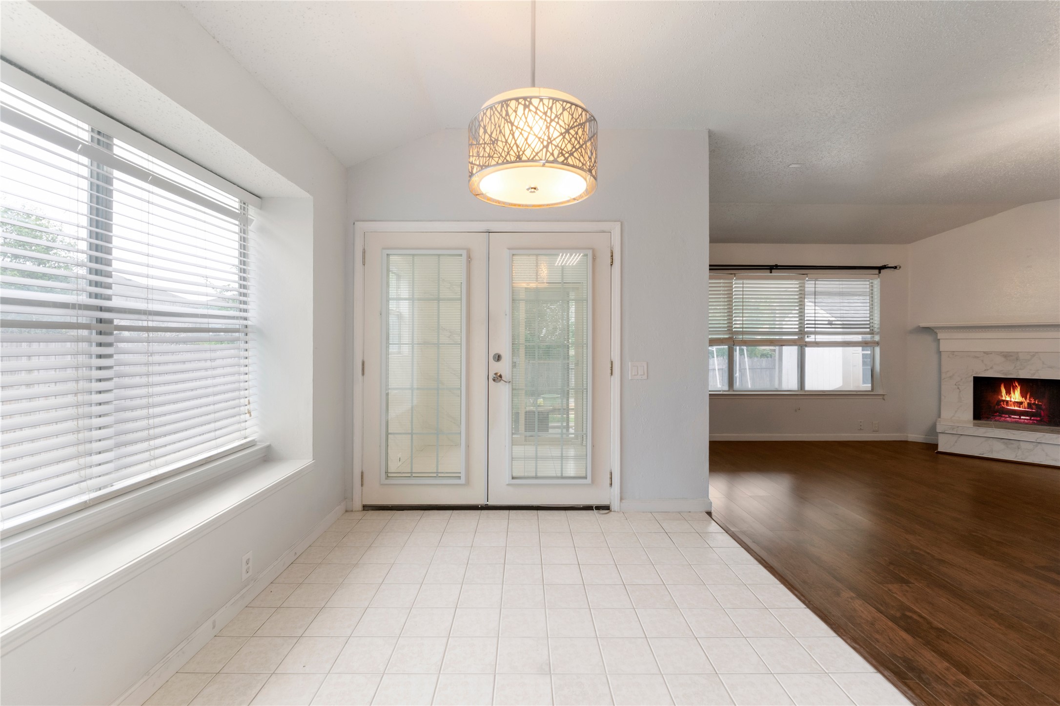 206 Shady Brook Drive Arlington TX 76002