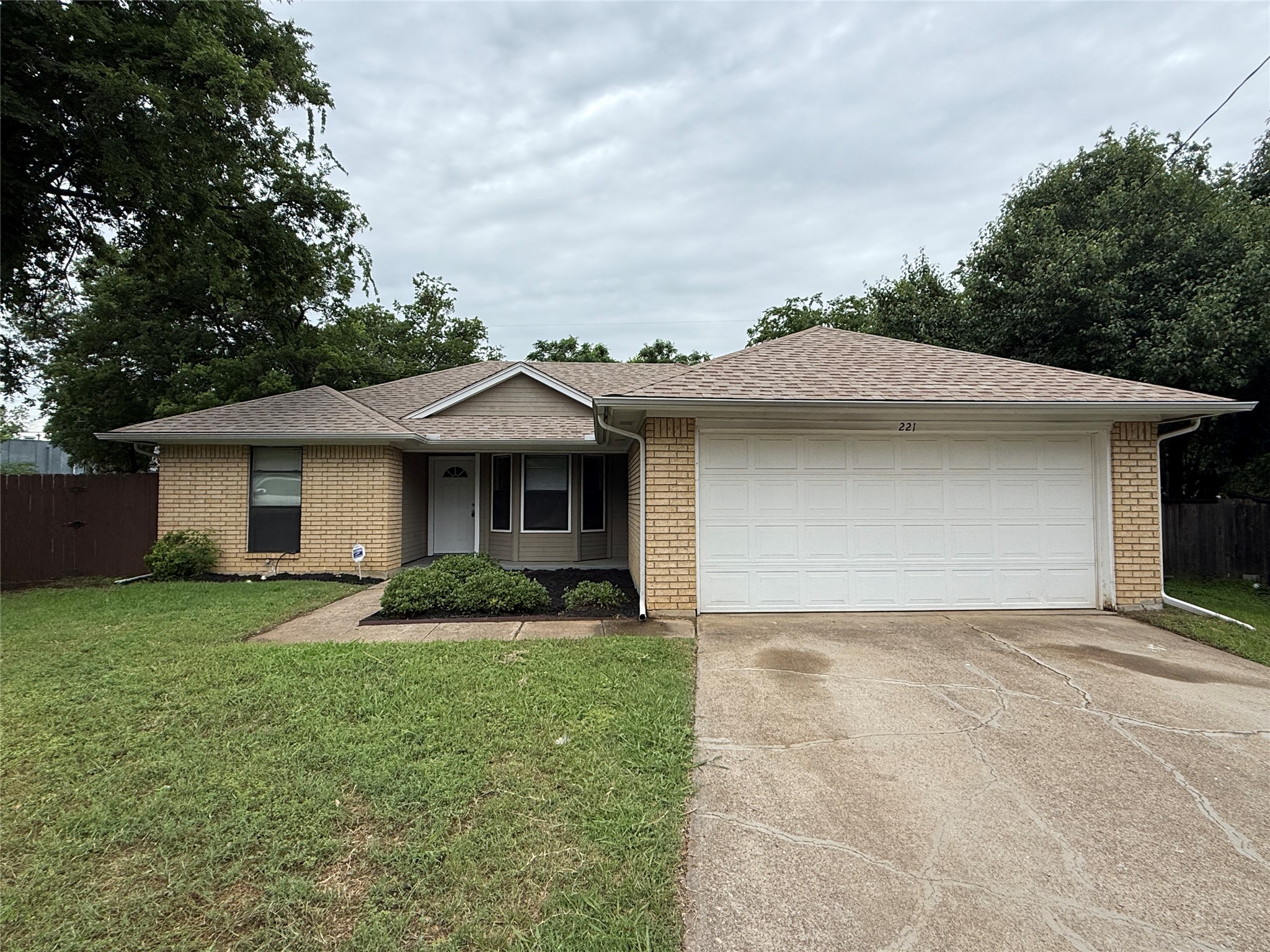 221 Arnold Street Crowley TX 76036