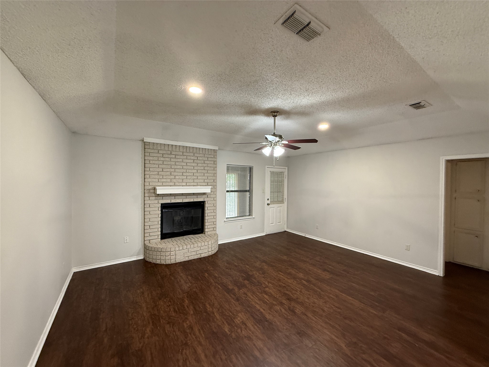 221 Arnold Street Crowley TX 76036