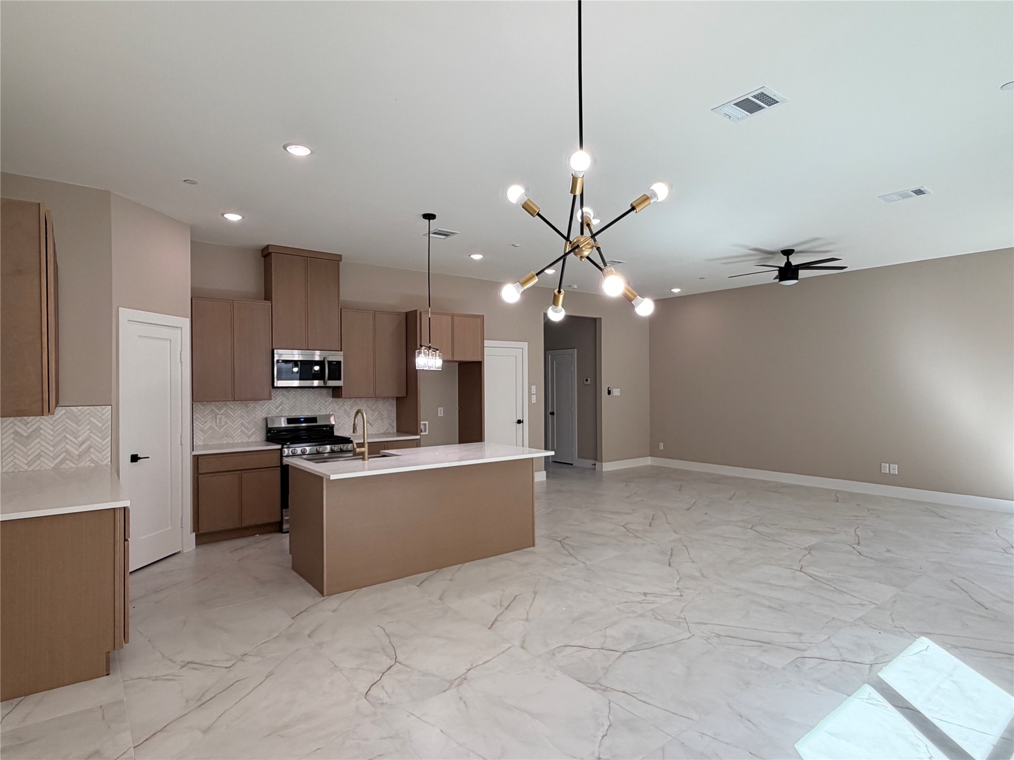 2390 Usman Drive Irving TX 75062