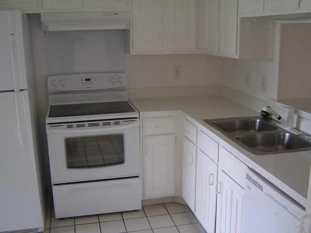 2610 Lakehill Lane Carrollton TX 75006