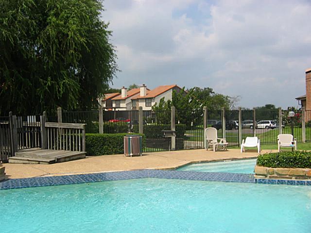 2610 Lakehill Lane Carrollton TX 75006