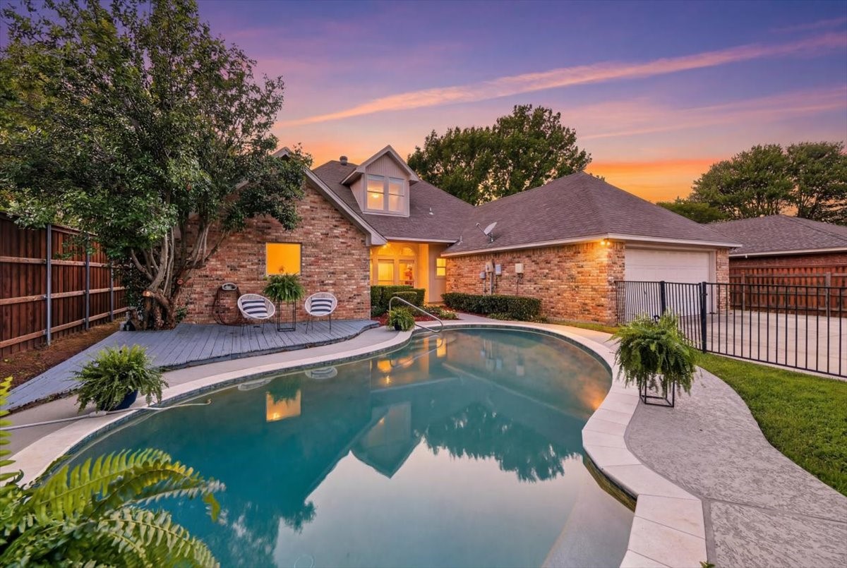 3509 Edgehill Street Grapevine TX 76051