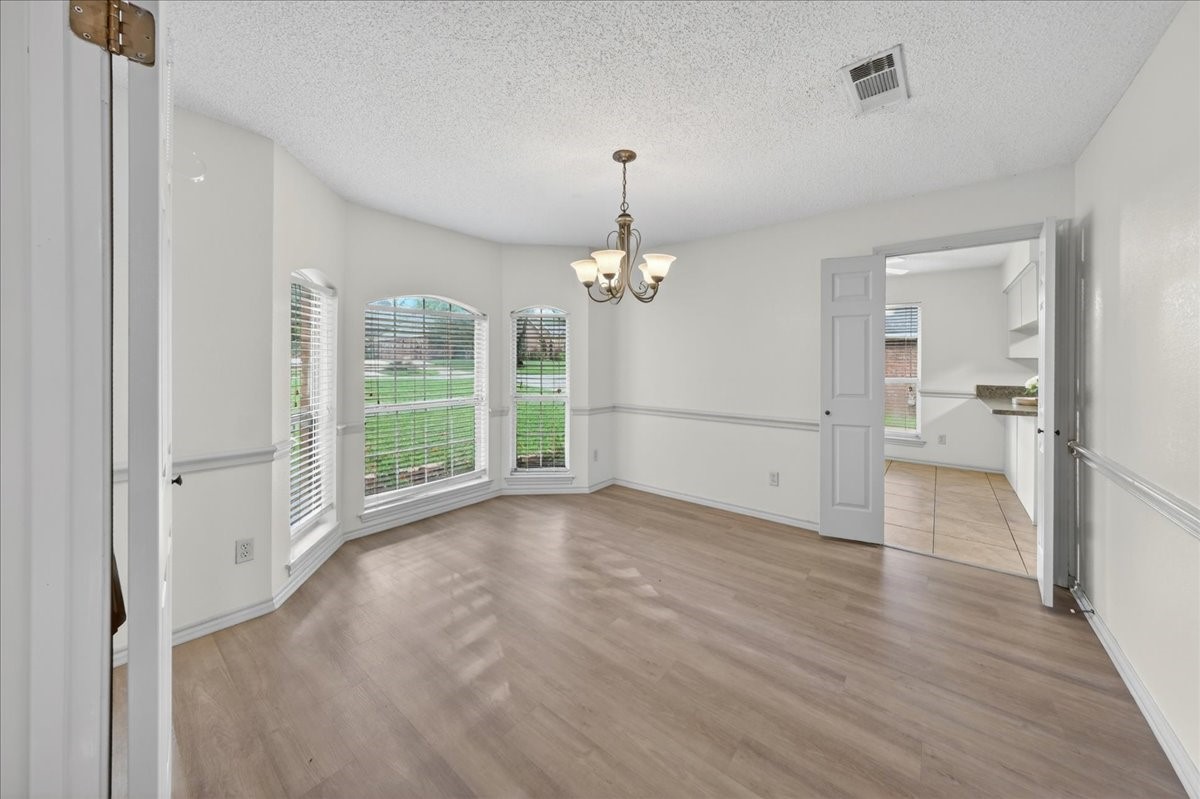 3509 Edgehill Street Grapevine TX 76051